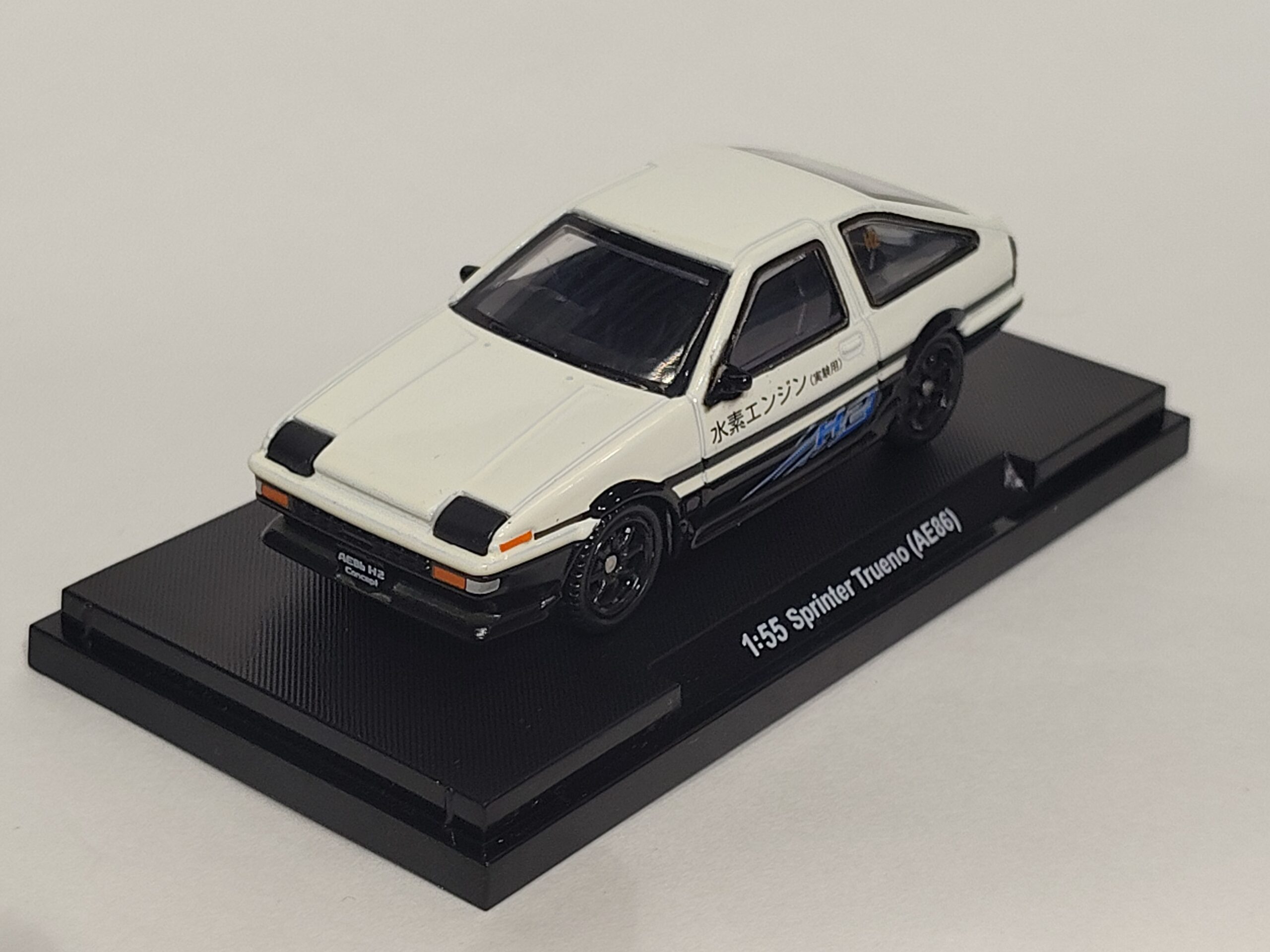 toyota sprinter trueno 1:64 scale