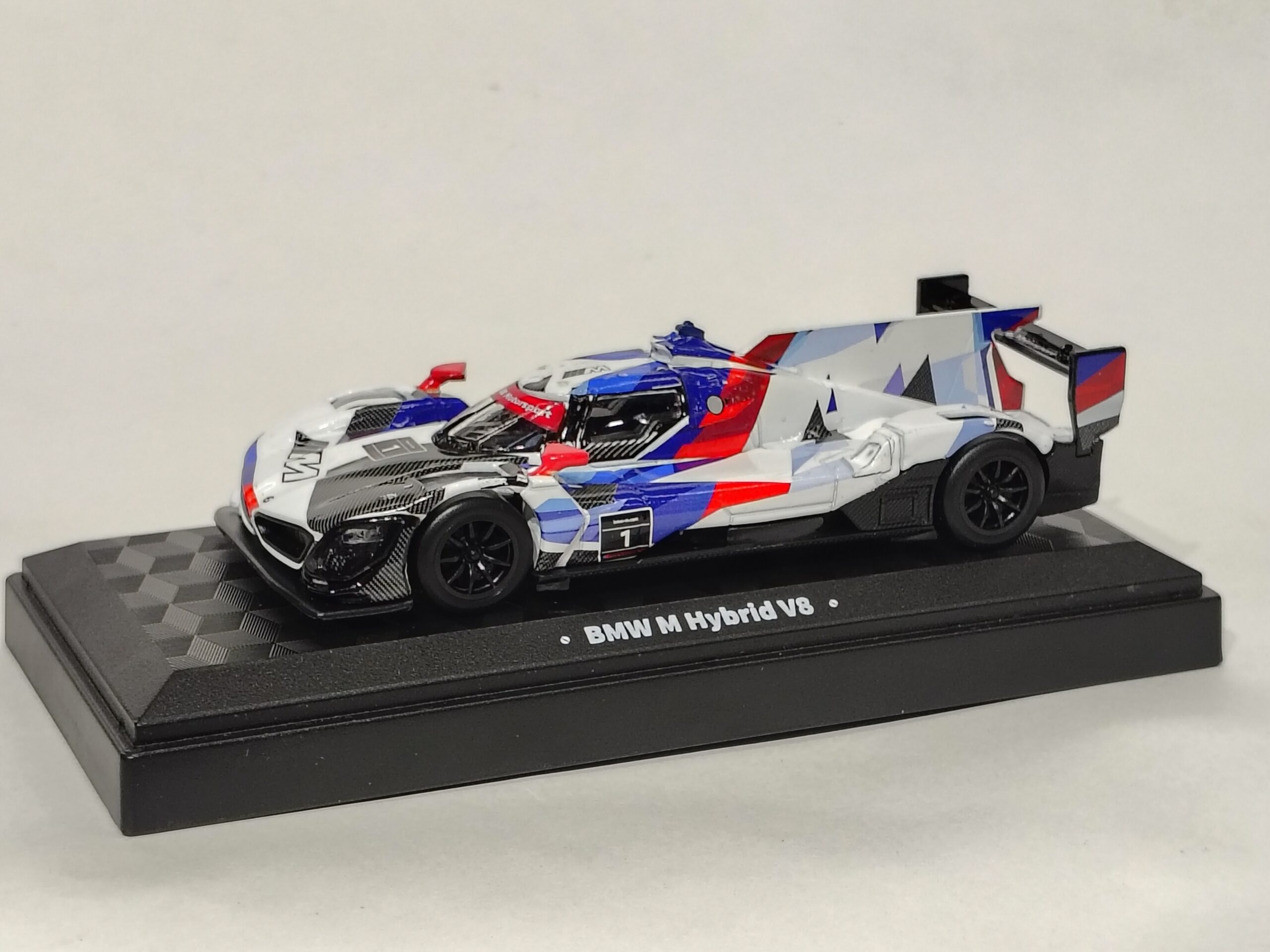 bmw m hybrid v8 1:45 scale