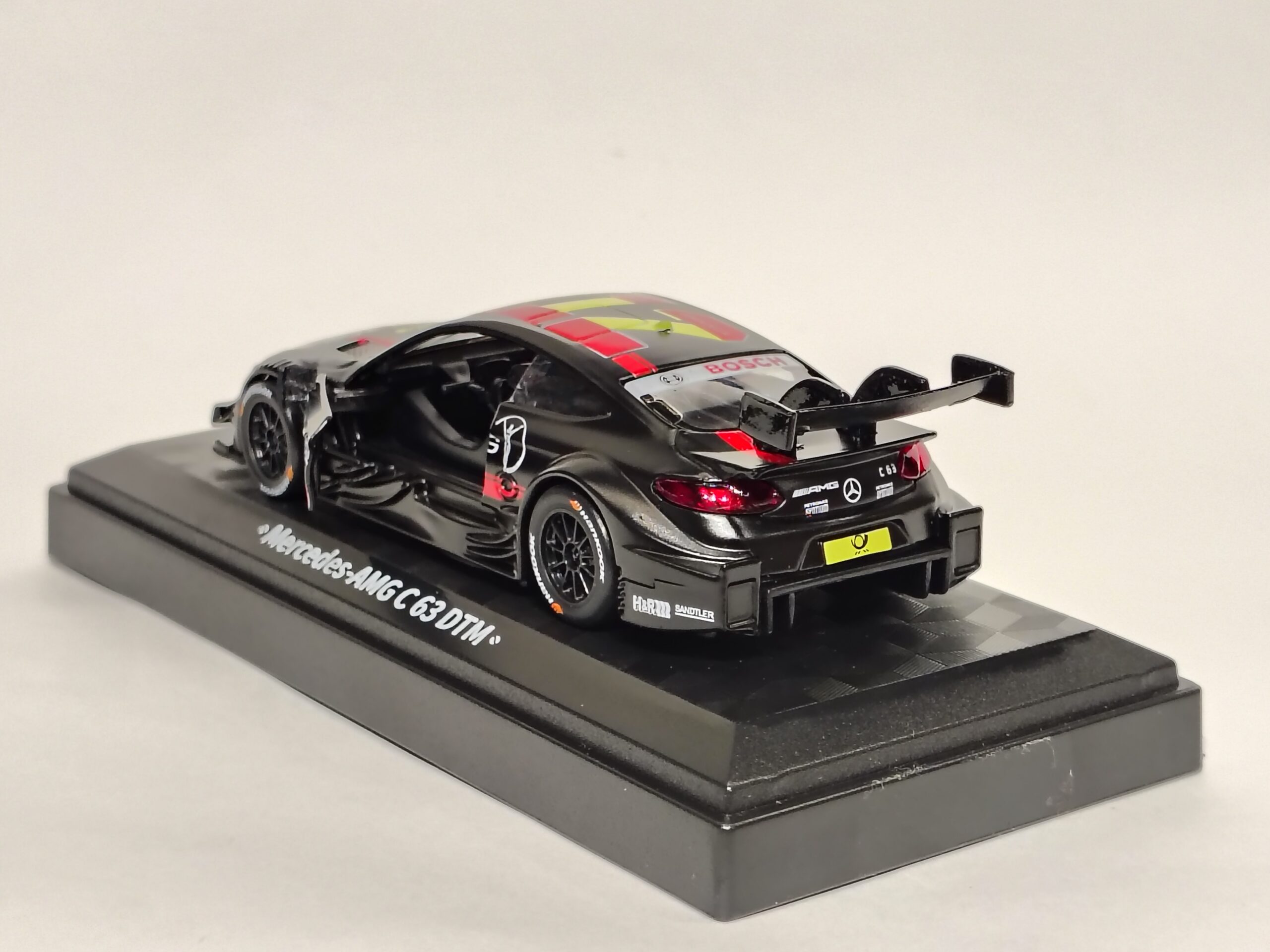 mercedes amg c63 dtm 1:43