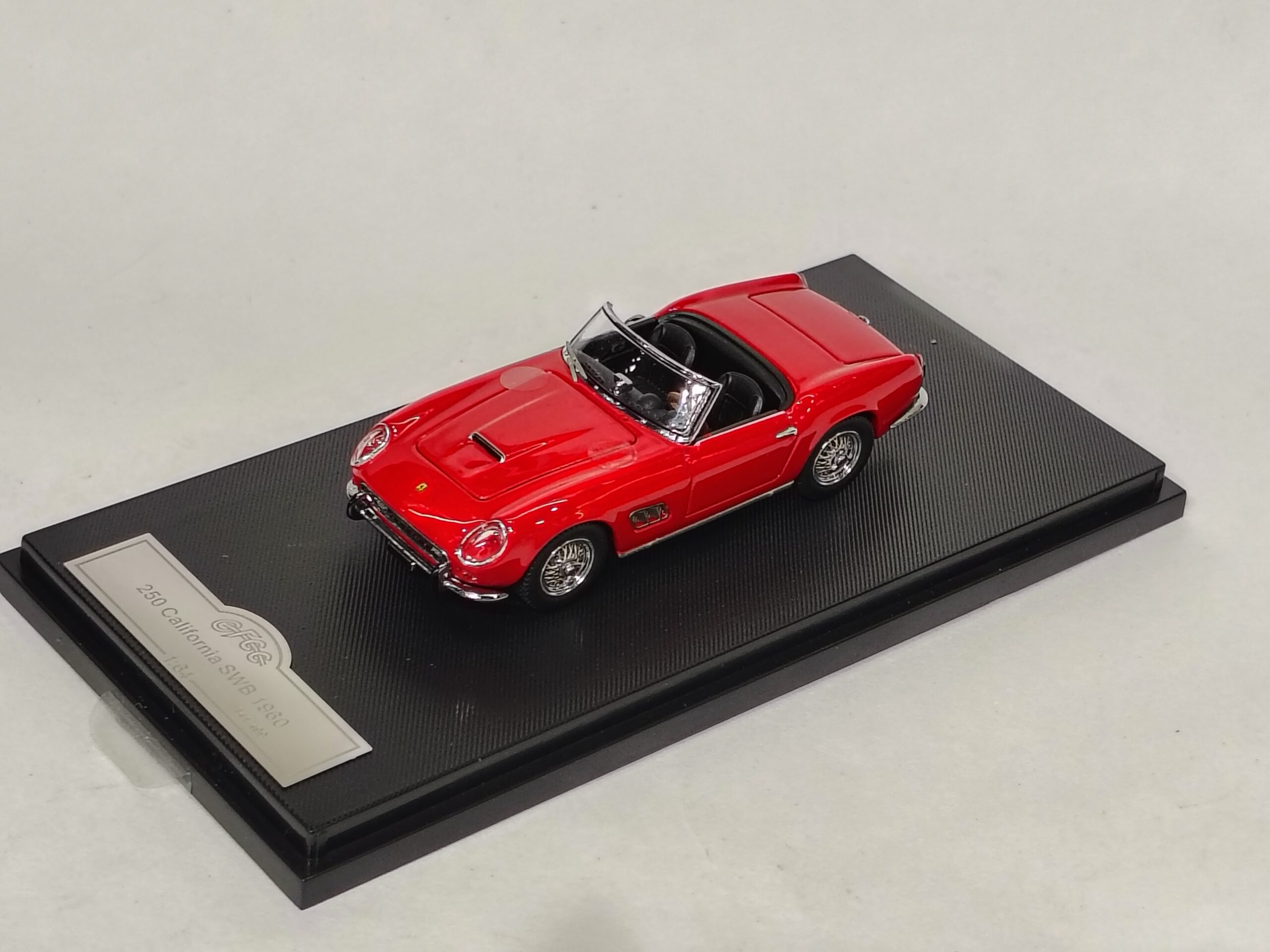 1960 ferrari 250 california swb 1:64 scale