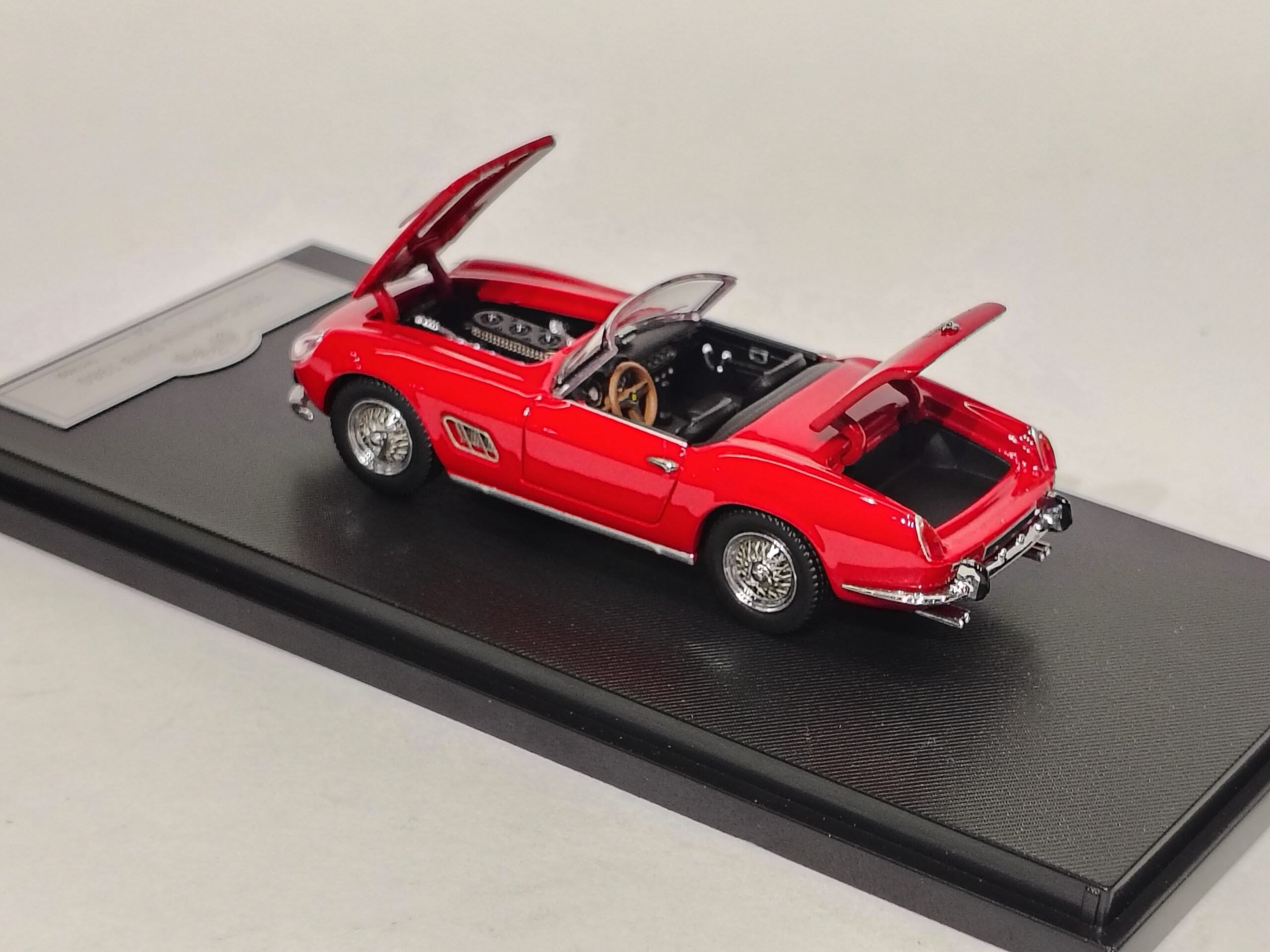 1960 ferrari 250 california swb 1:64 scale