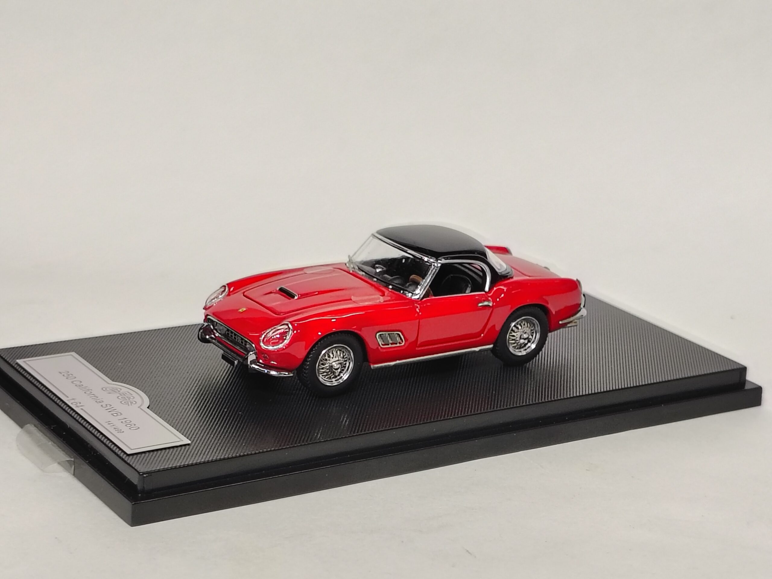1960 ferrari 250 california swb 1:64 scale