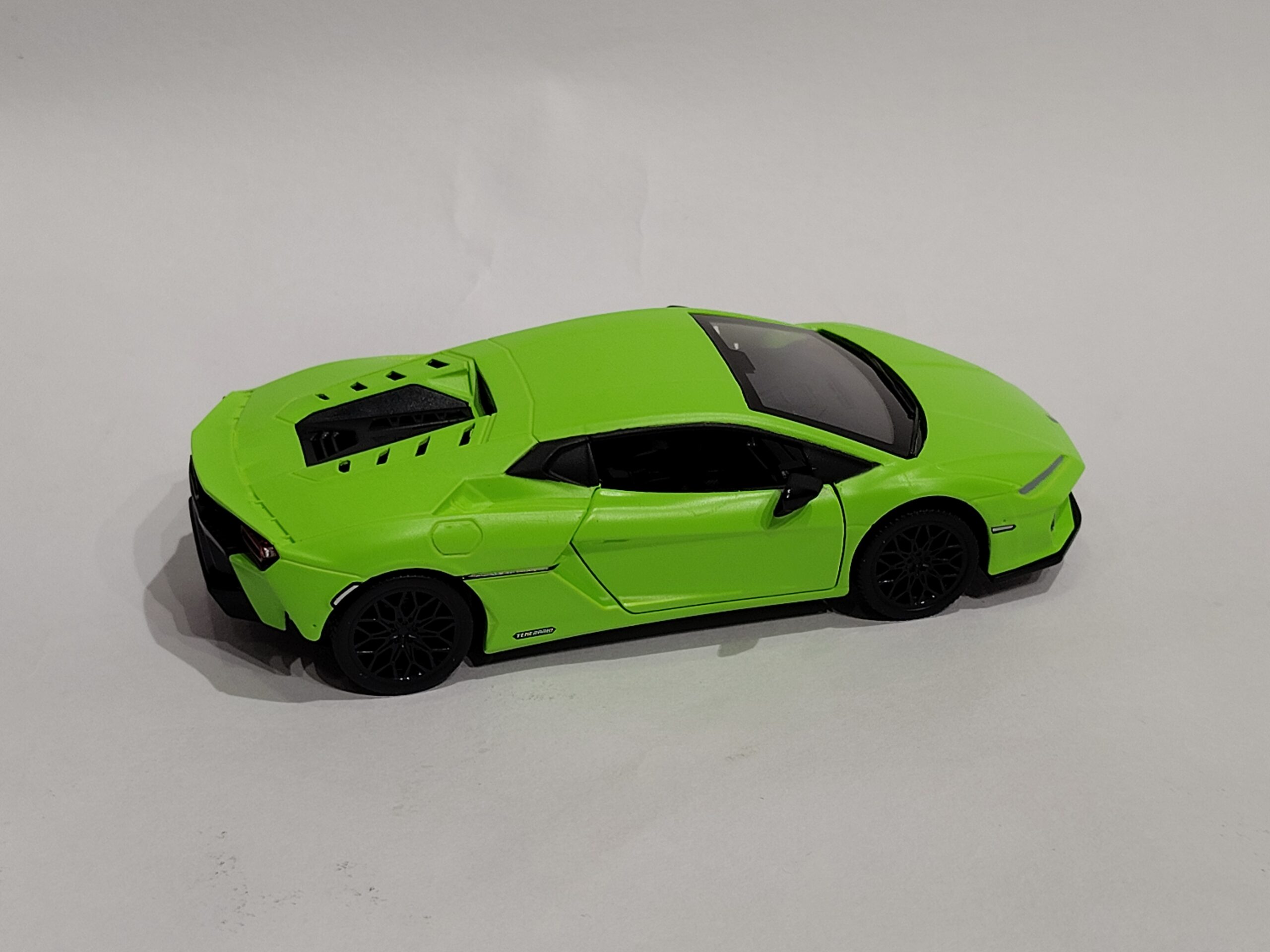 Lamborghini Revuelto 1:32 - Image 2