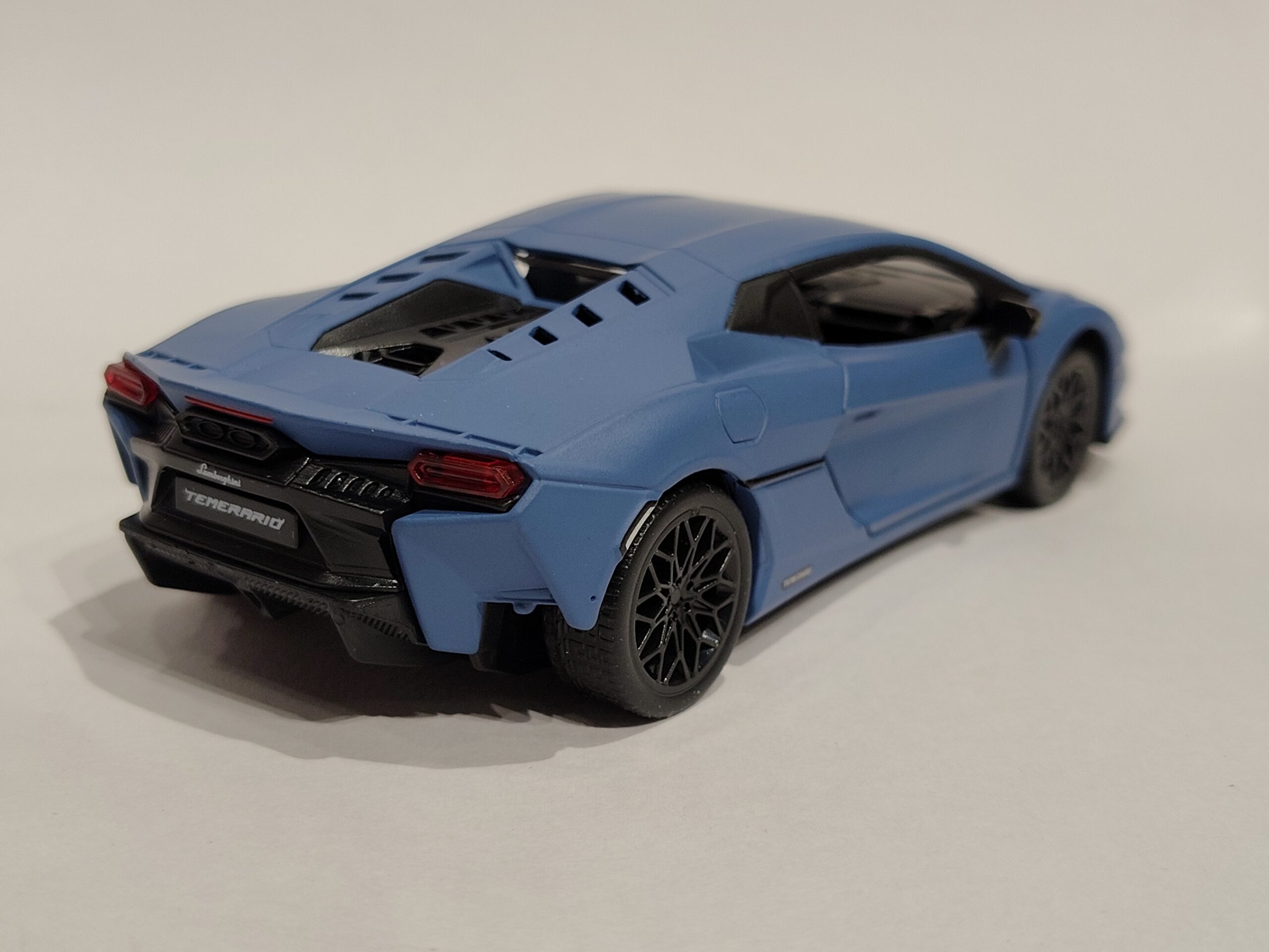 Lamborghini Revuelto 1:32 - Image 4