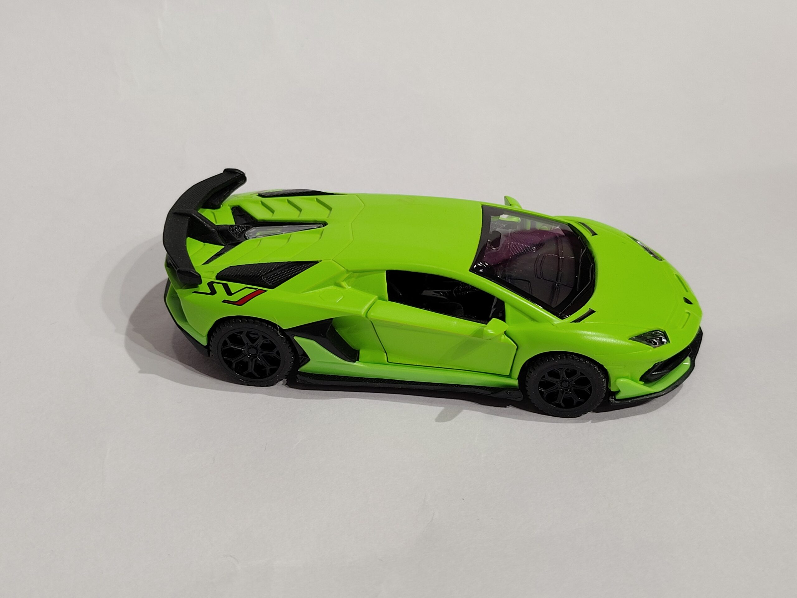 Lamborghini Aventador 1:43 - Image 2