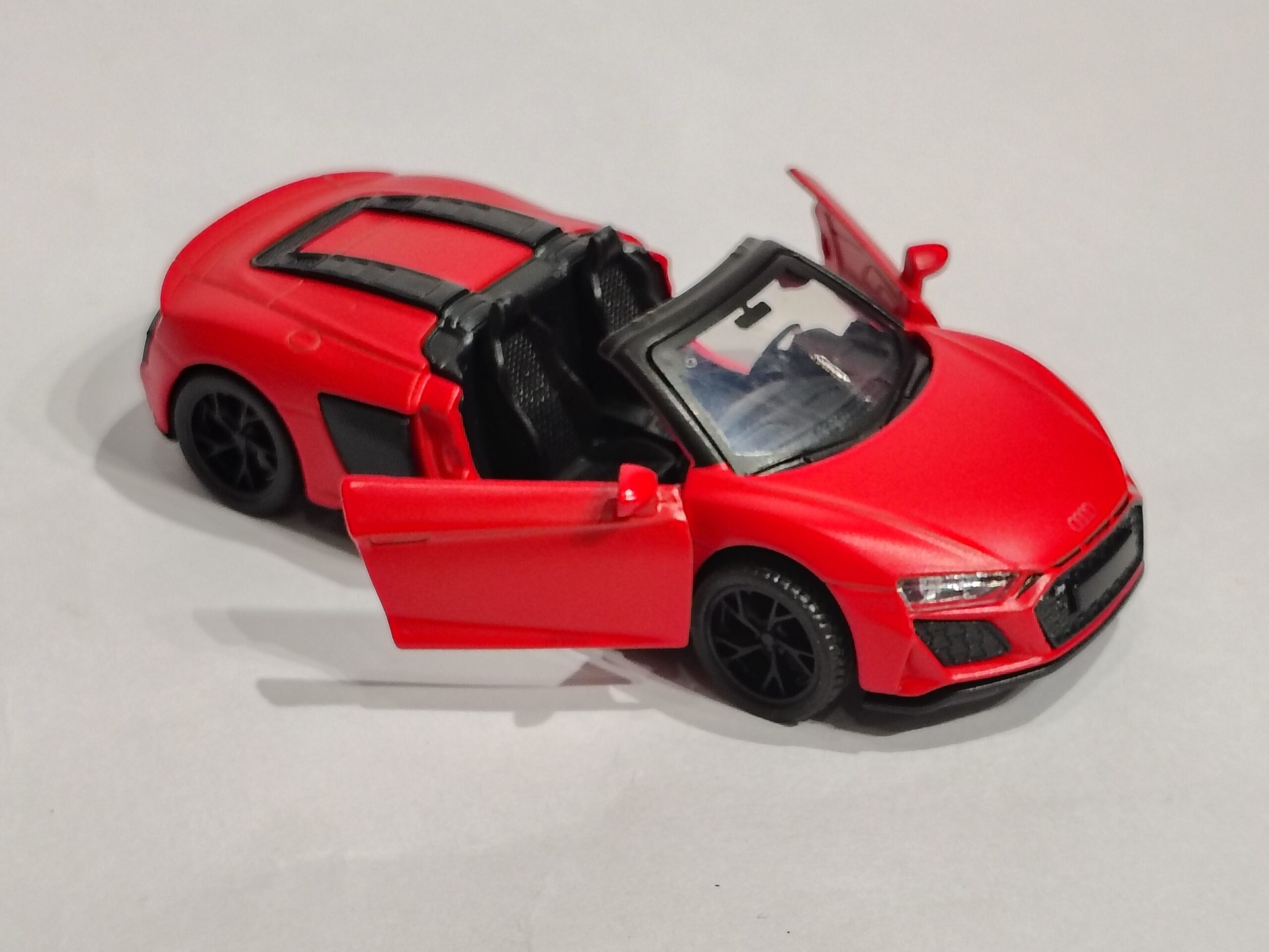 Audi R8 V10 Spyder 1:39 - Image 4