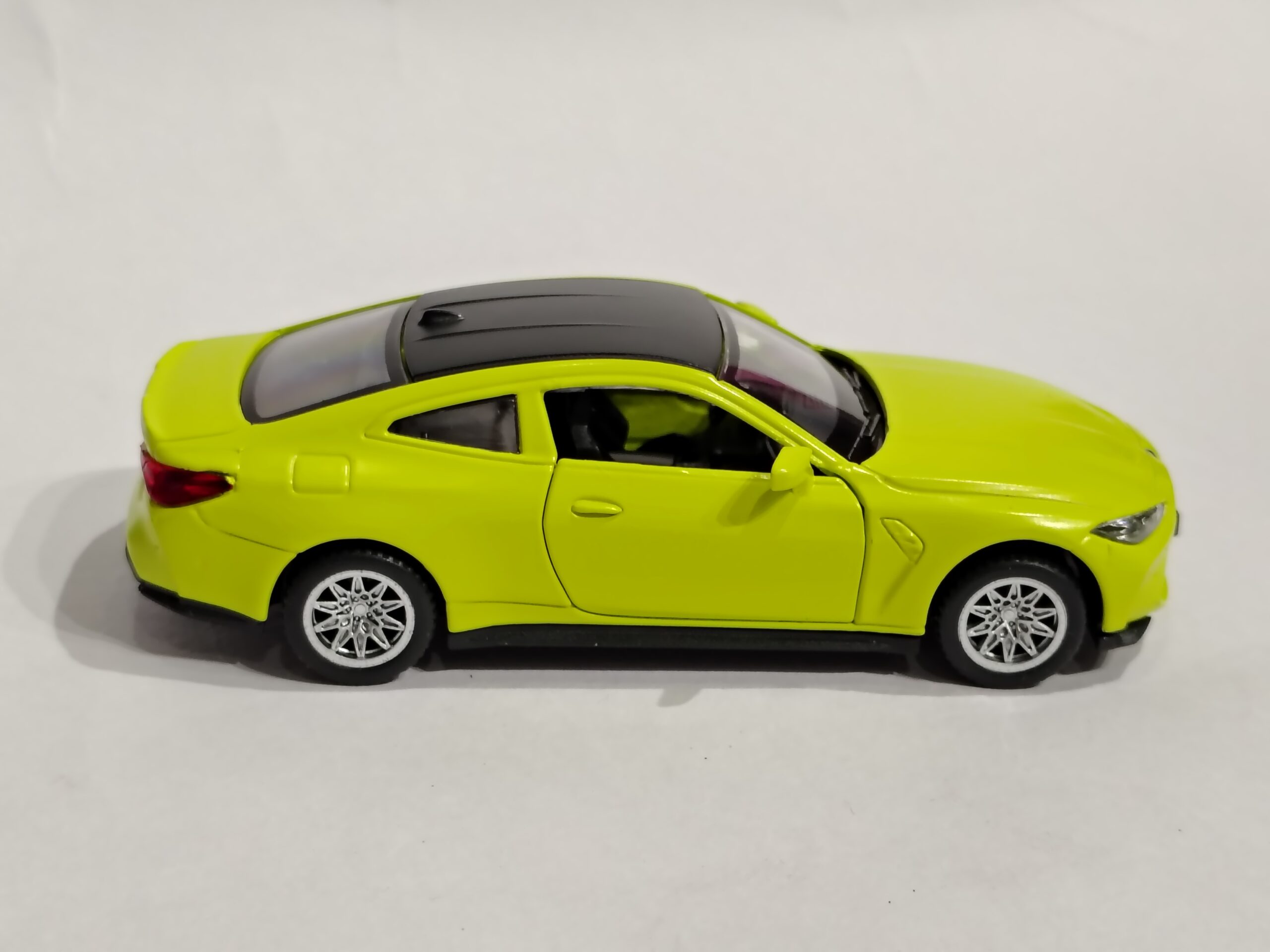BMW M4 Coupe 1:42