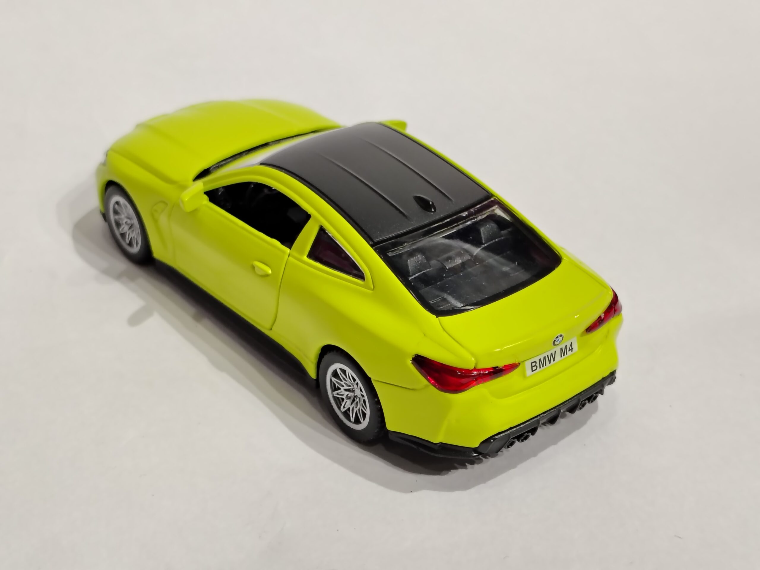 BMW M4 Coupe 1:42 - Image 3