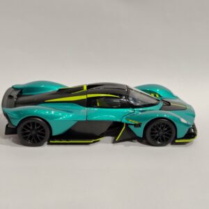 Aston Martin Valkyrie 1:24