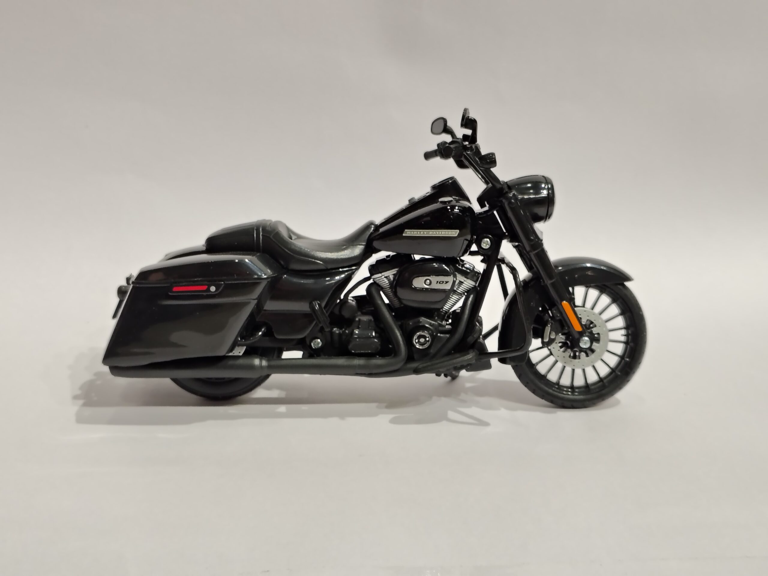 Harley-Davidson Road King Special Bike