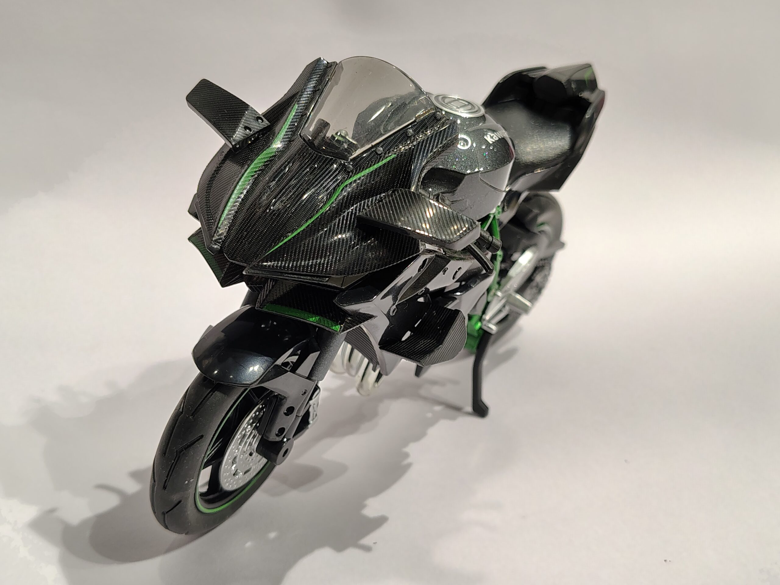 Kawasaki Ninja H2R Bike - Image 2