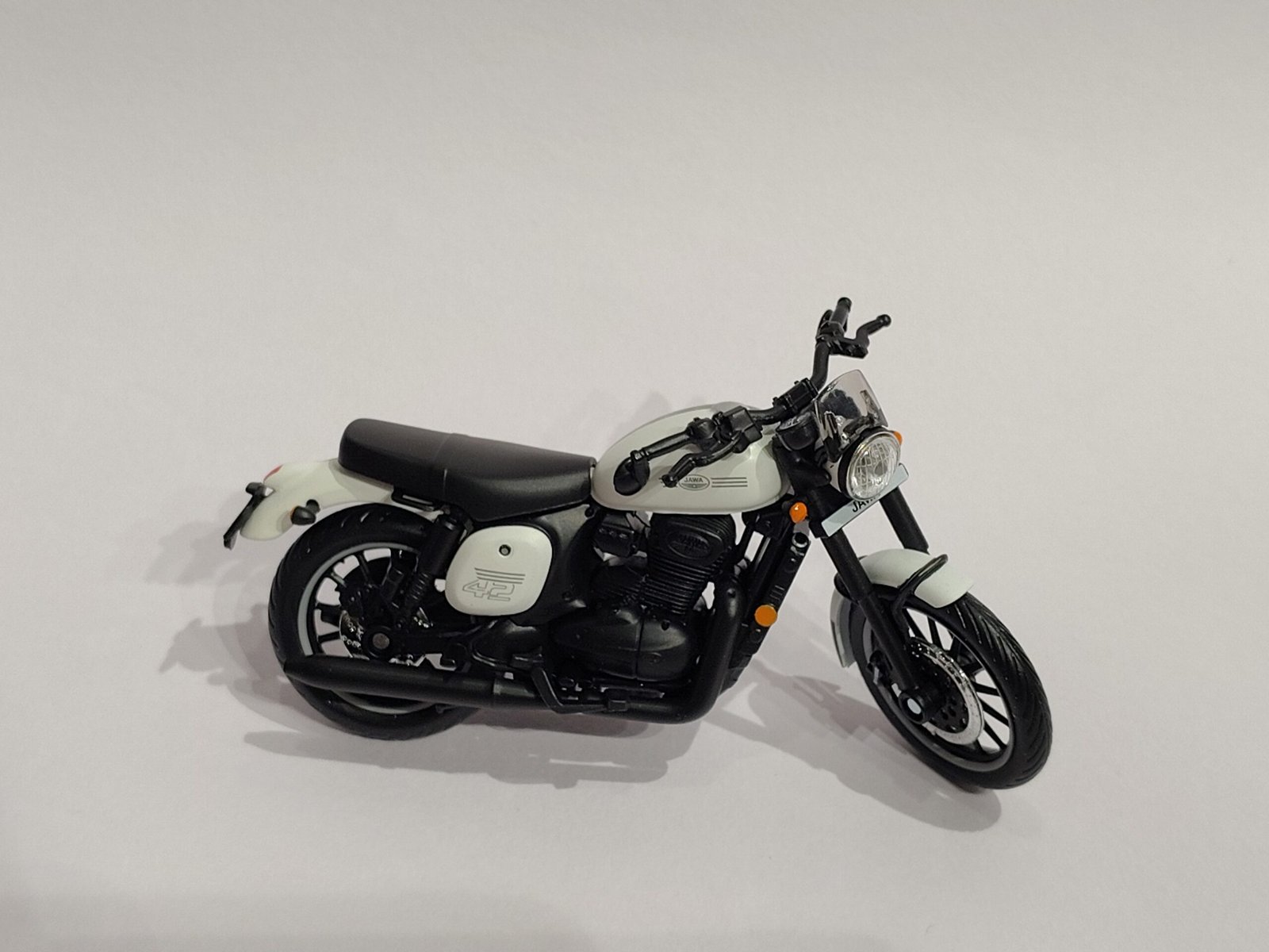 JAWA 42 METAL BIKE