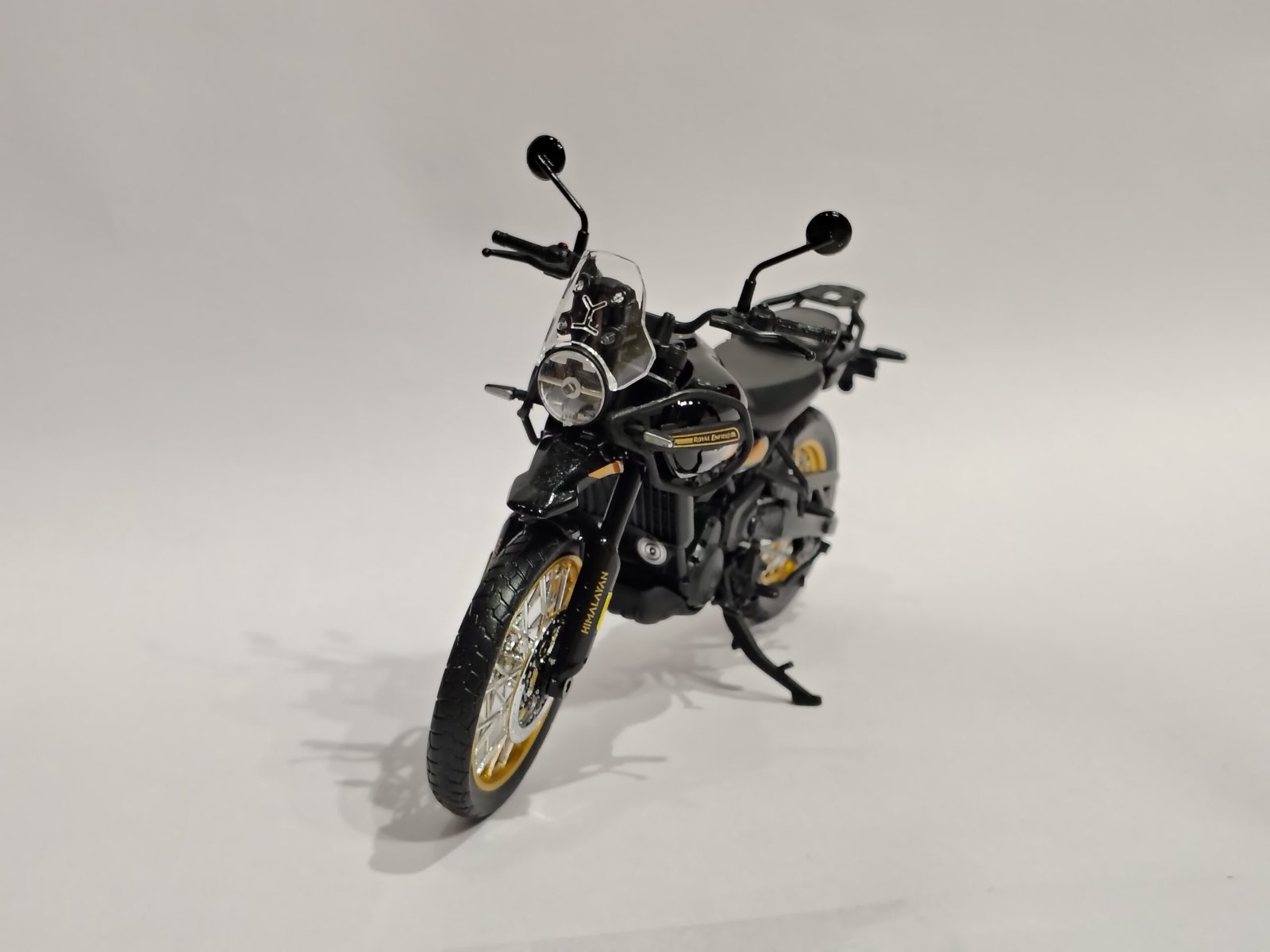 Royal Enfield Himalayan 450 Bike - Image 2