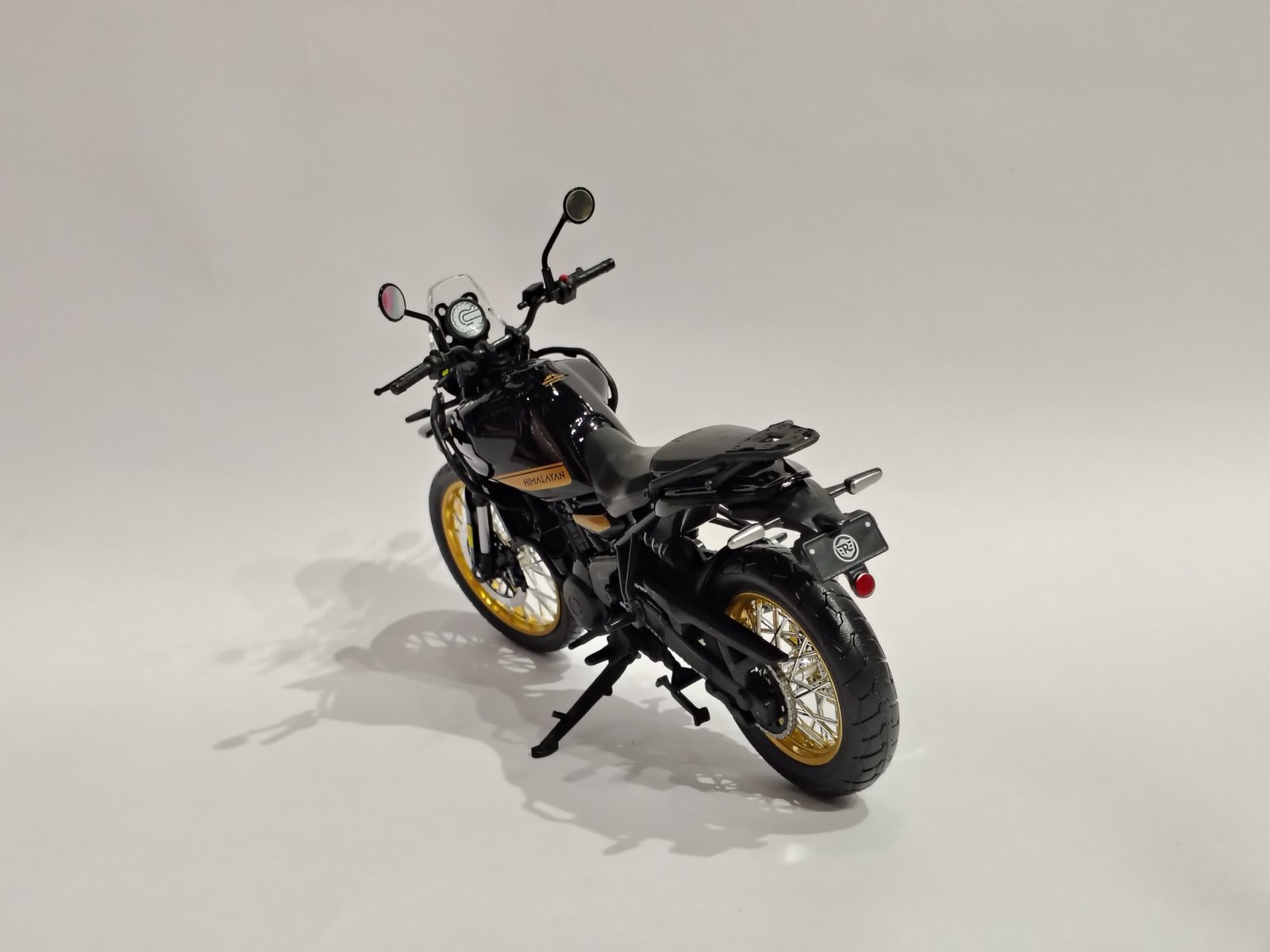 Royal Enfield Himalayan 450 Bike - Image 3