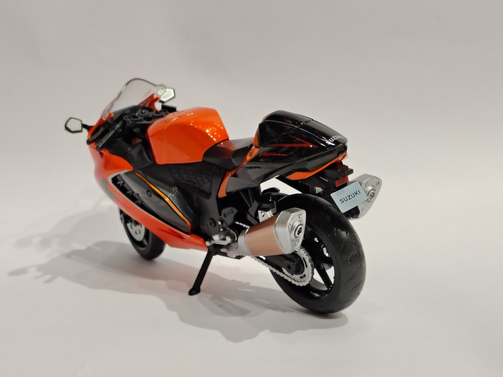 Suzuki GSX1300R Hayabusa Bike - Image 3