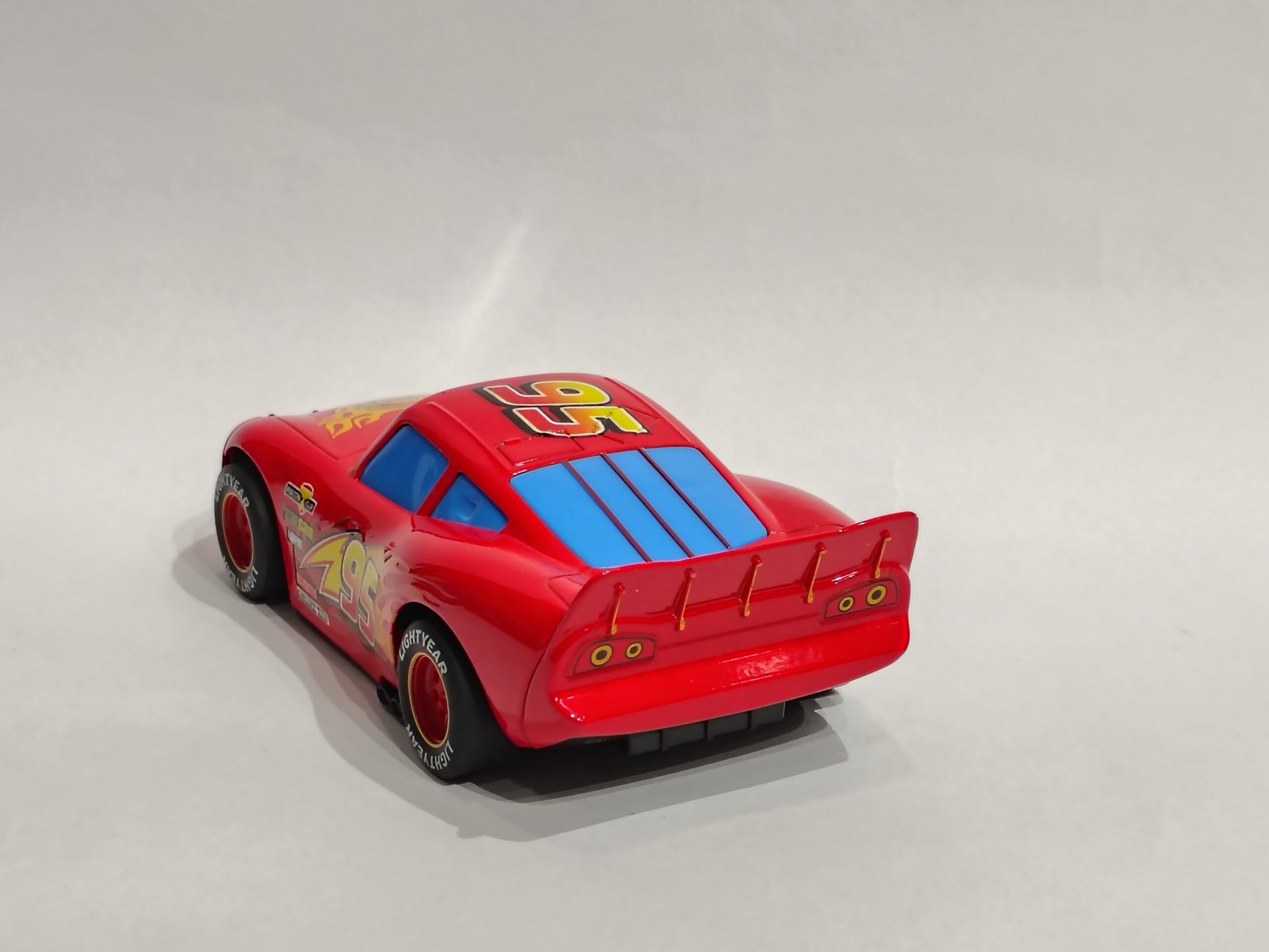 Lightning McQueen 1:24 - Image 3