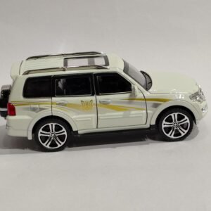 Mitsubishi Pajero / Montero 1:32
