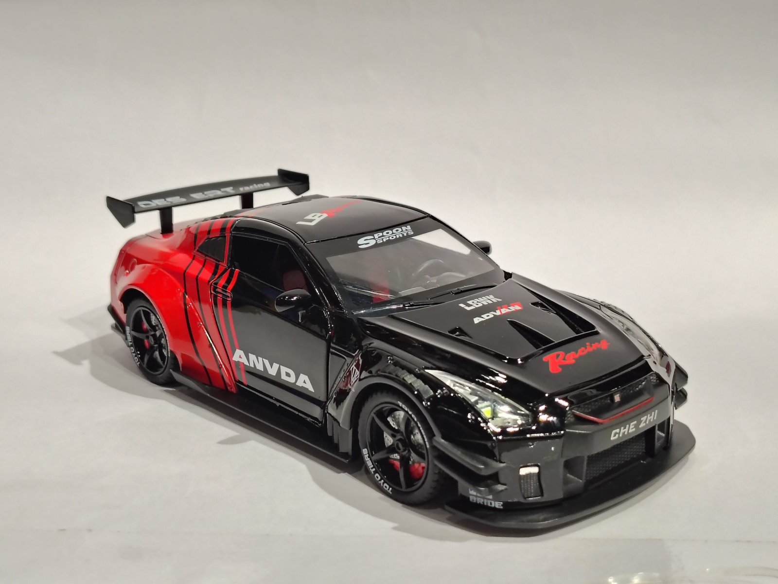 Nissan GT-R (R35) 1:24 - Image 2