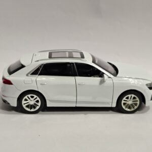 Audi Q8 1:24