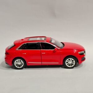 Audi Q8 1:24