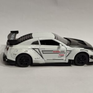 Nissan GT-R (R35) 1:24