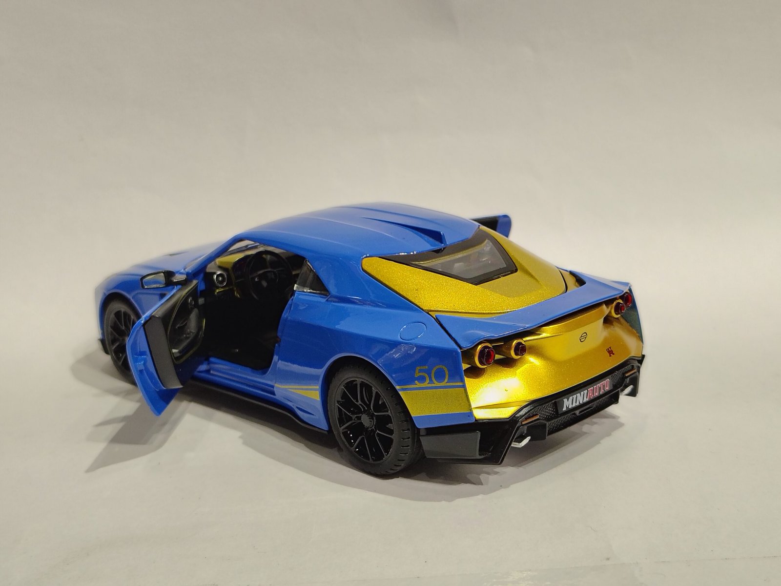 Nissan GT-R50 by Italdesign 1:24 - Image 3