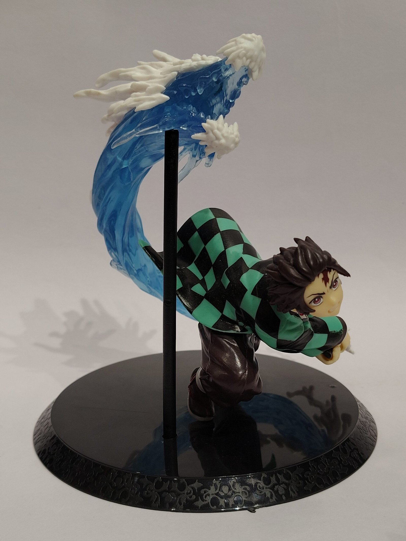 Tanjiro Kamado Figure - Image 2