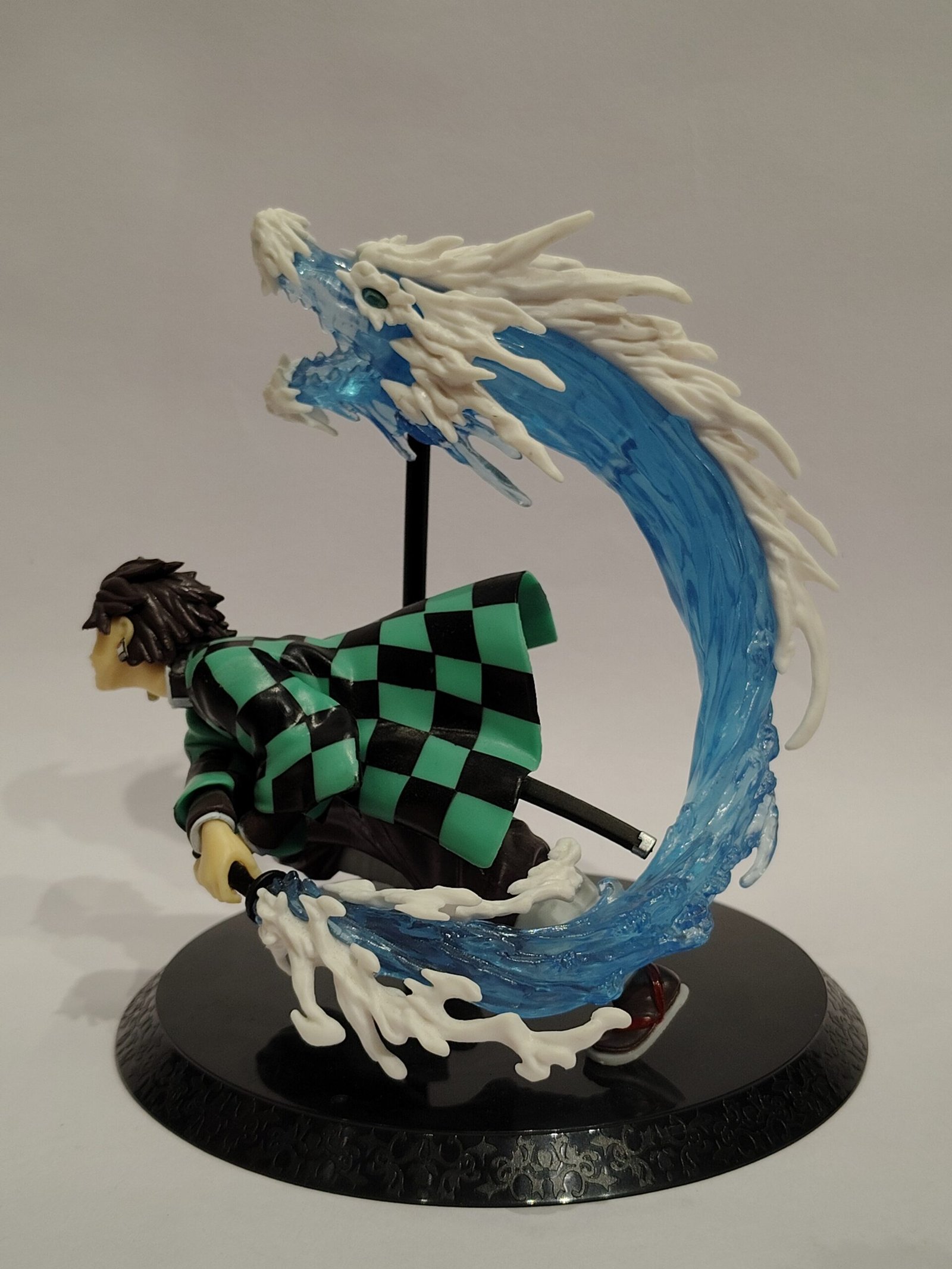 Tanjiro Kamado Figure - Image 4