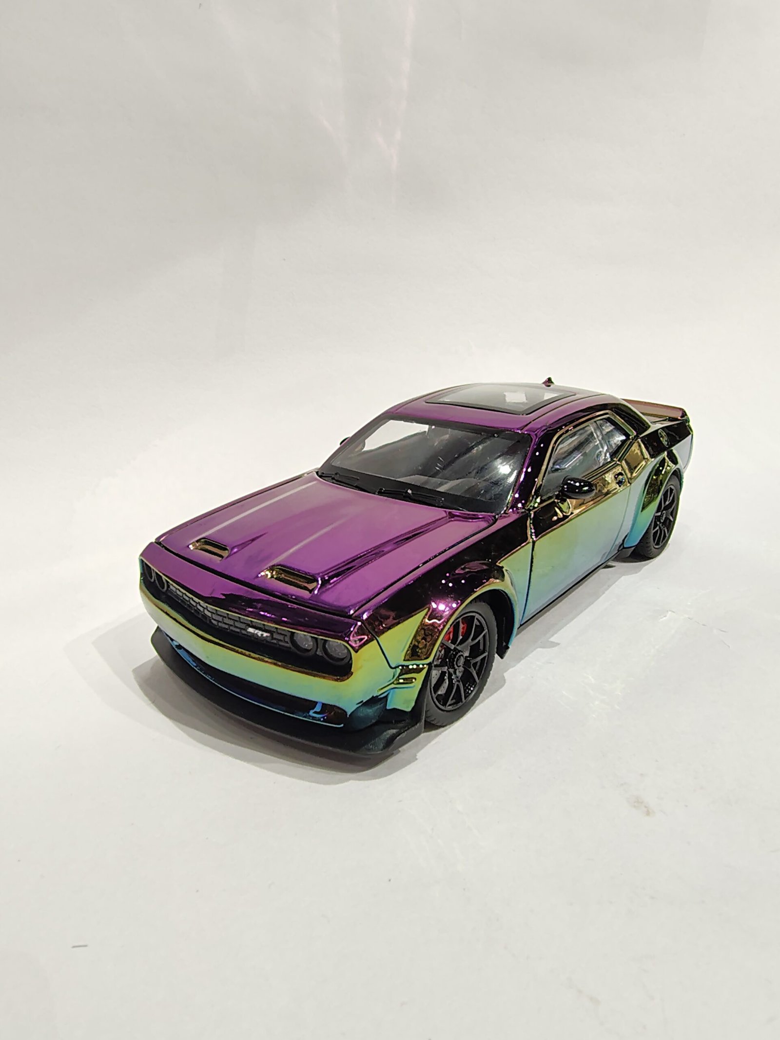 Dodge Challenger SRT Hellcat Widebody 1:24