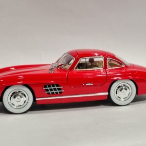 Mercedes-Benz 300 SL "Gullwing" 1:24