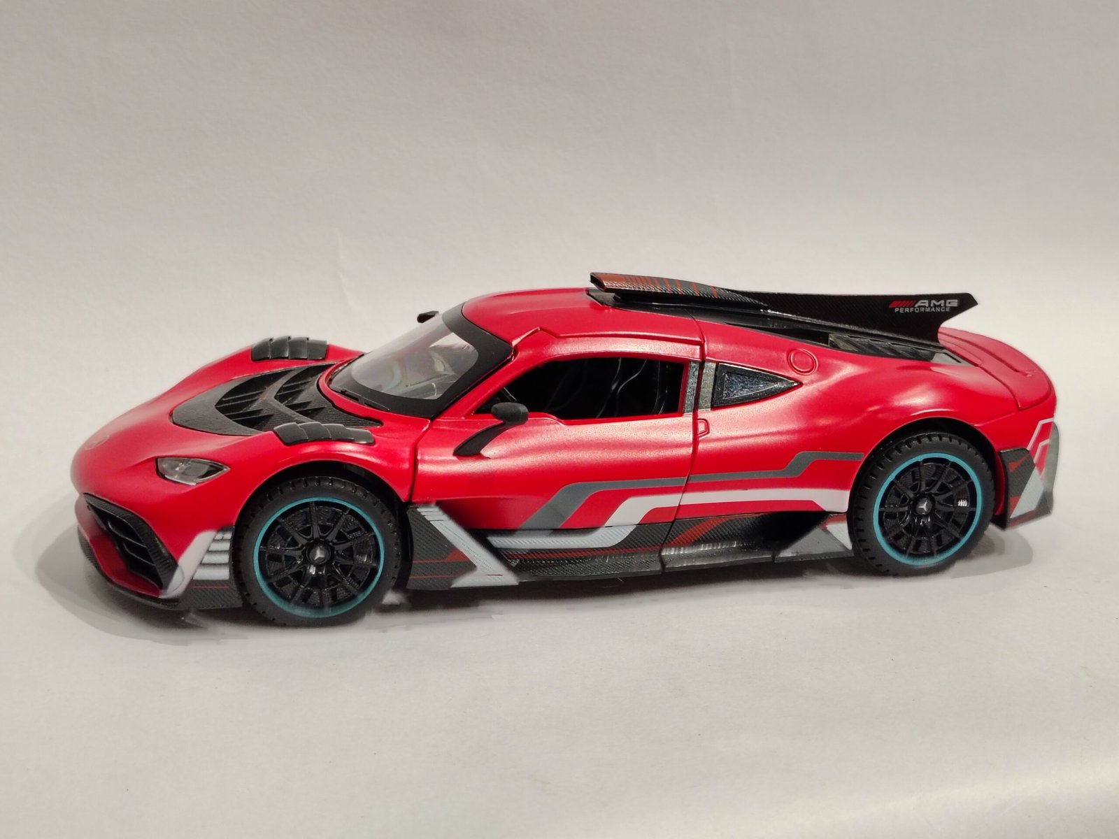 Mercedes-AMG One (Project One) 1:24