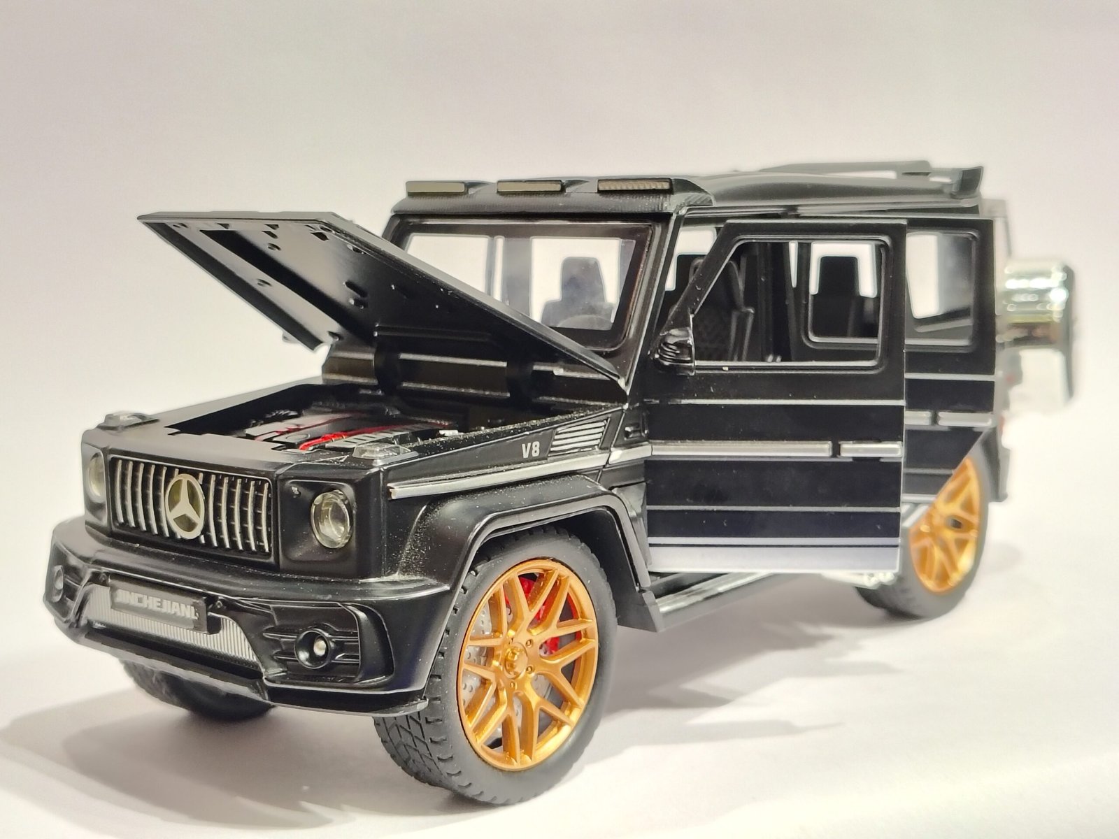 Mercedes-Benz G-Class 1:24 - Image 4