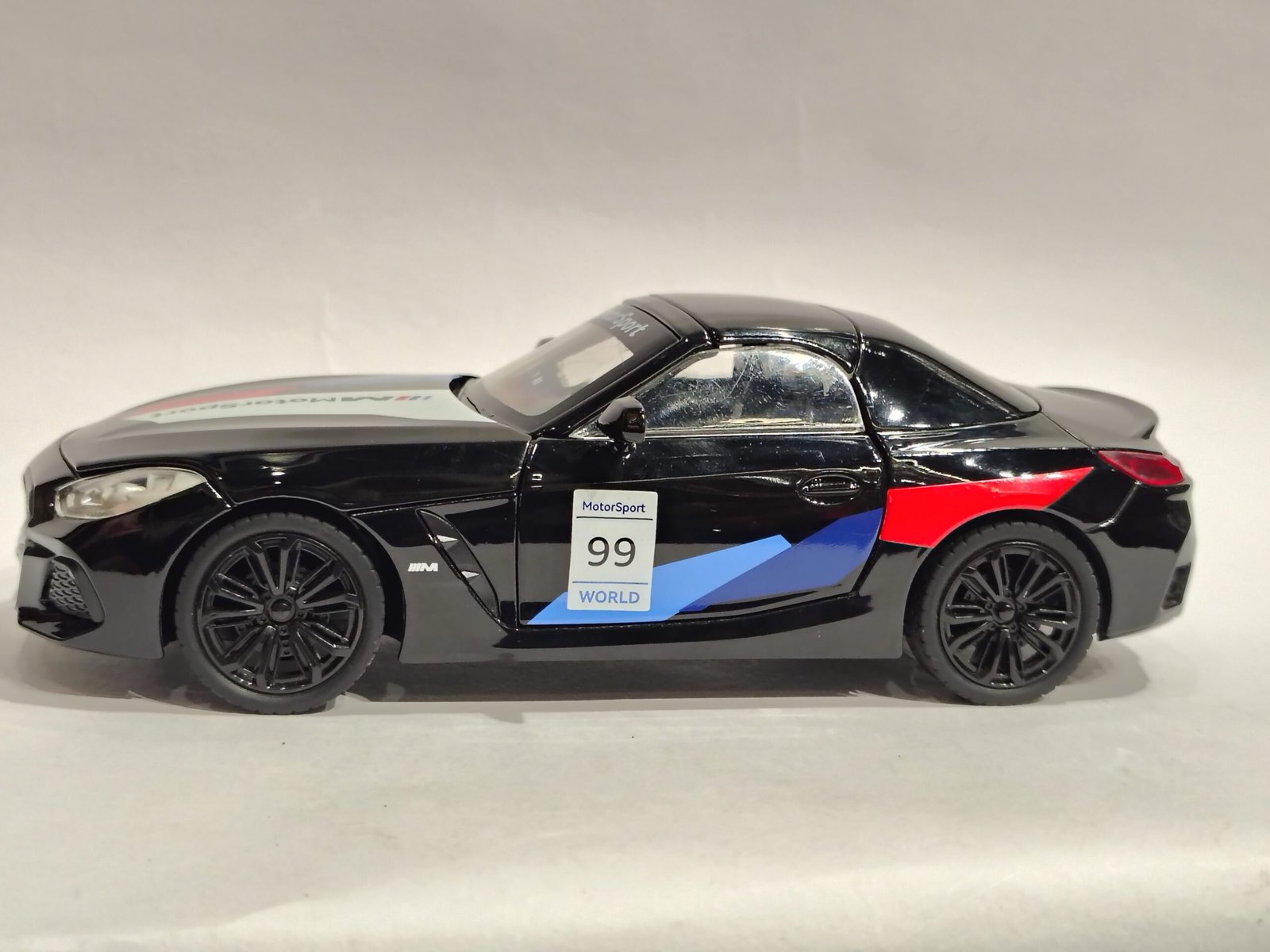 BMW Z4 Roadster 1:24