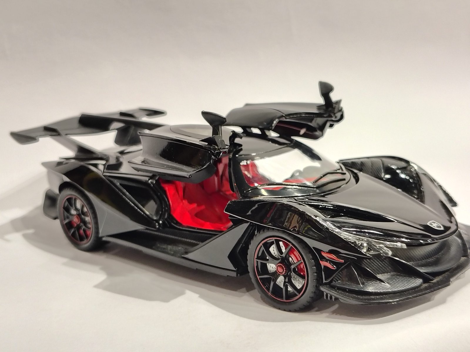 Apollo Intensa Emozione (Apollo IE) 1:24 - Image 4