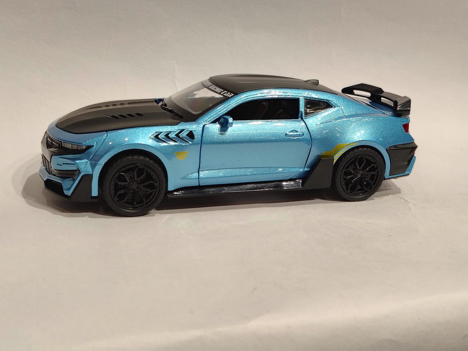 Chevrolet Camaro SS 1:24