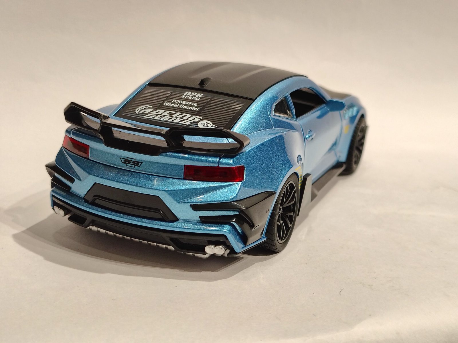 Chevrolet Camaro SS 1:24 - Image 3
