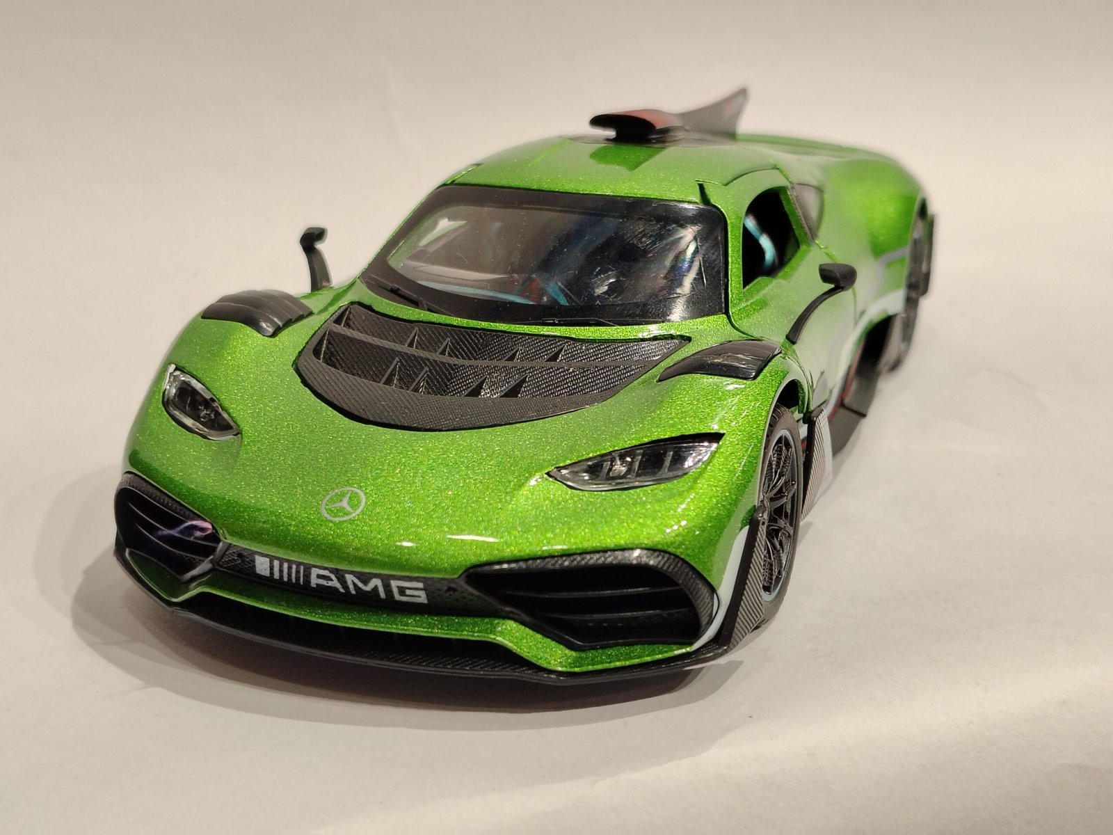 Mercedes-AMG One 1:24 - Image 2
