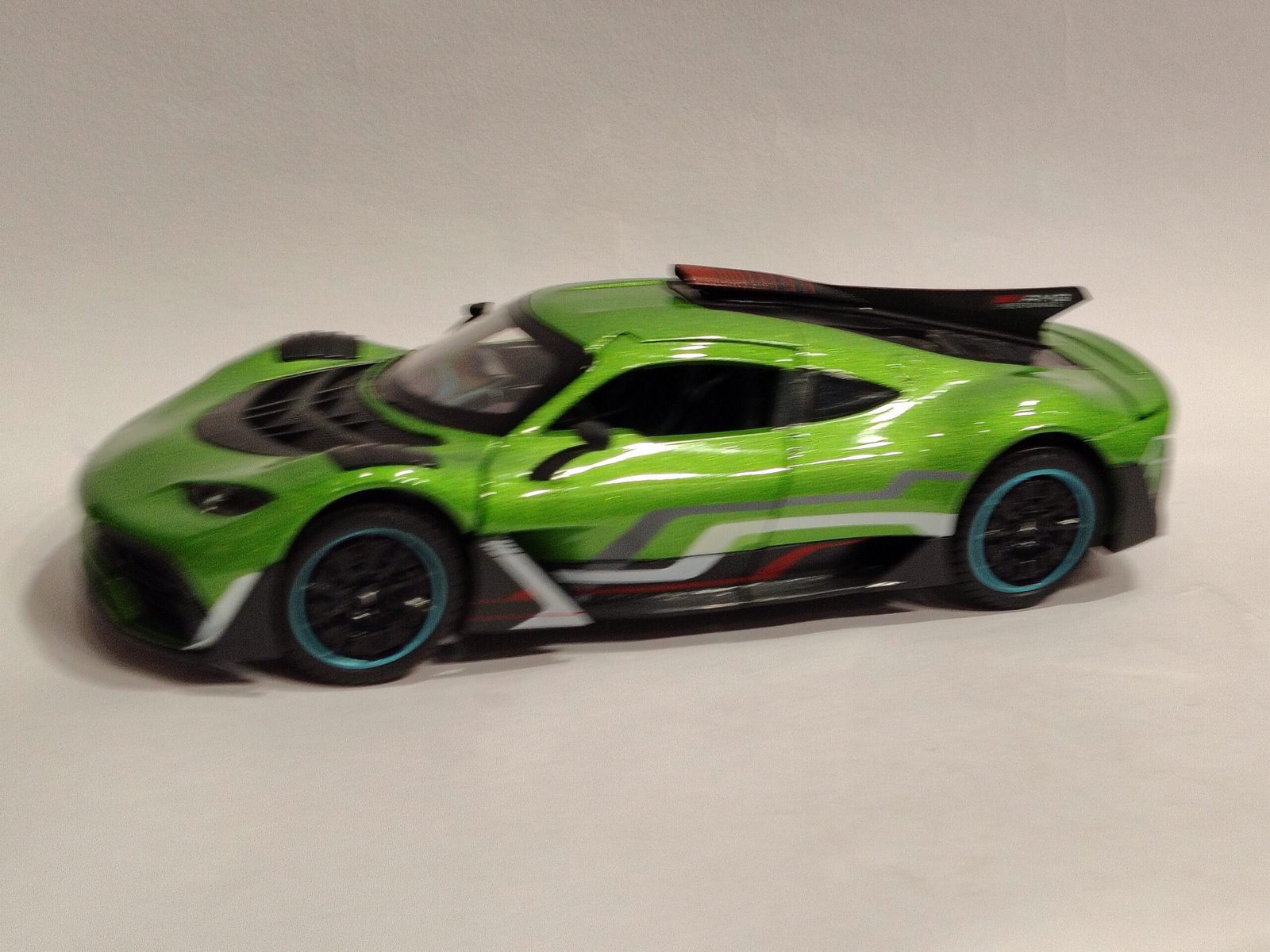 Mercedes-AMG One 1:24