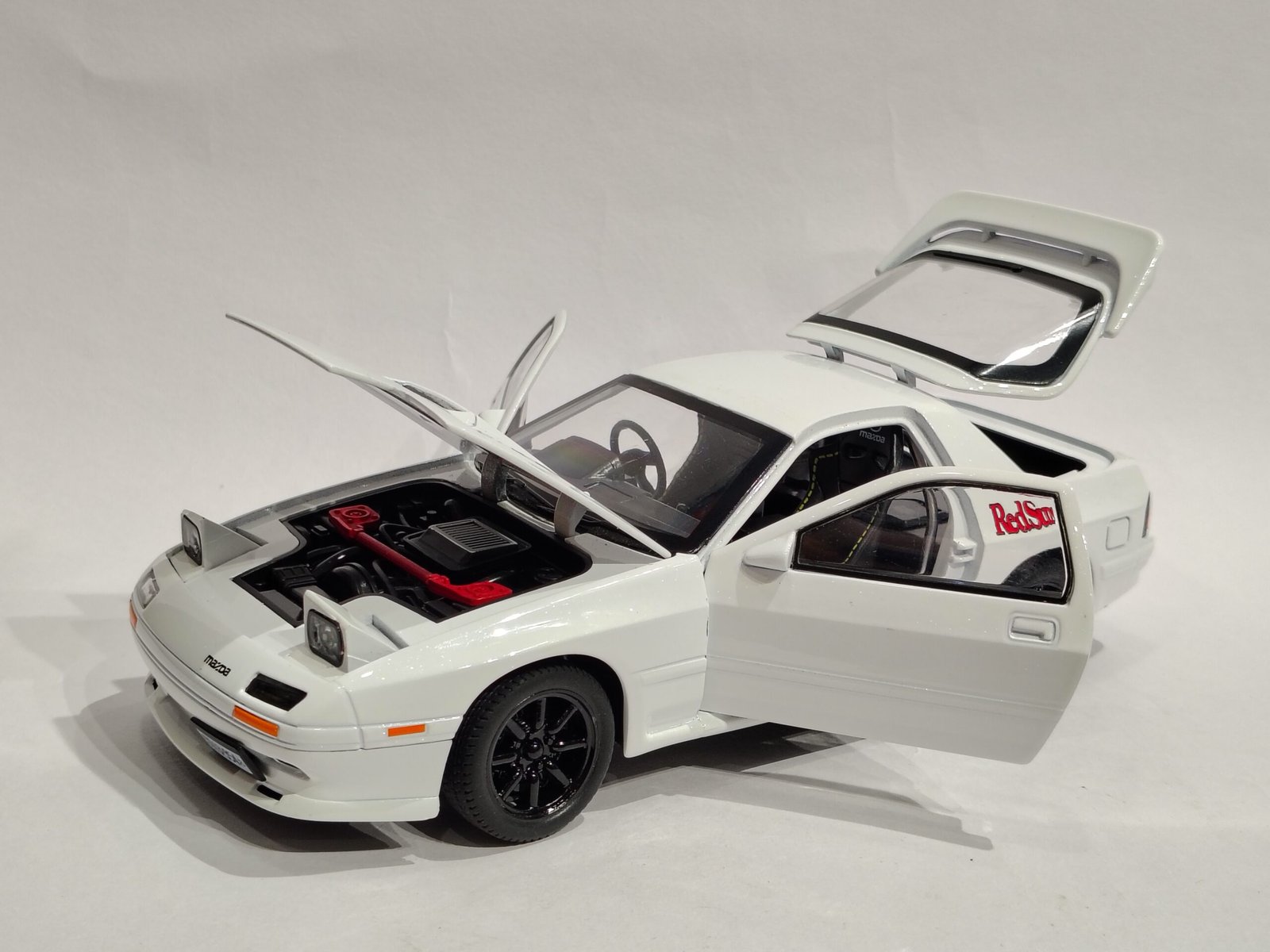 Mazda RX-7 (FC3S) 1:24 - Image 4