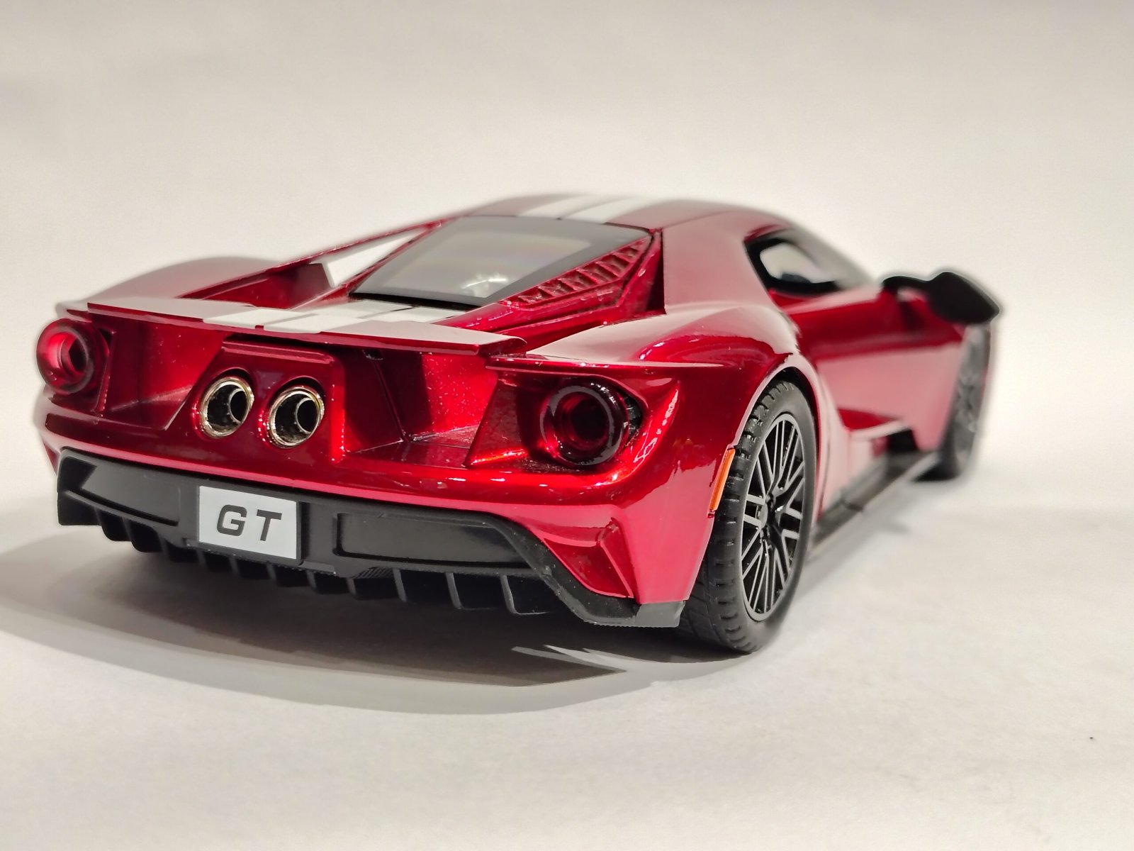 Ford GT 1:24 - Image 3