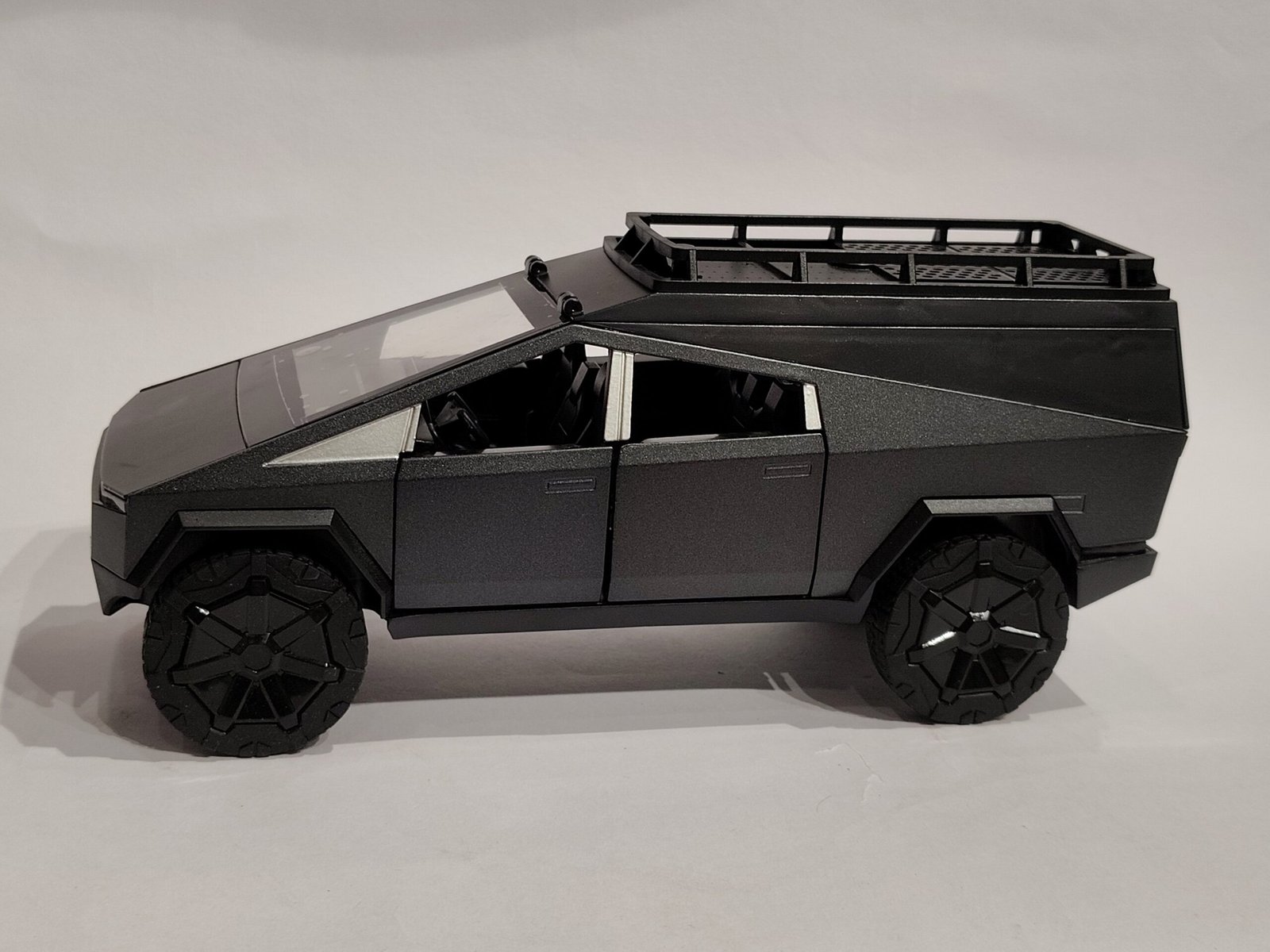 Tesla Cybertruck 1:24