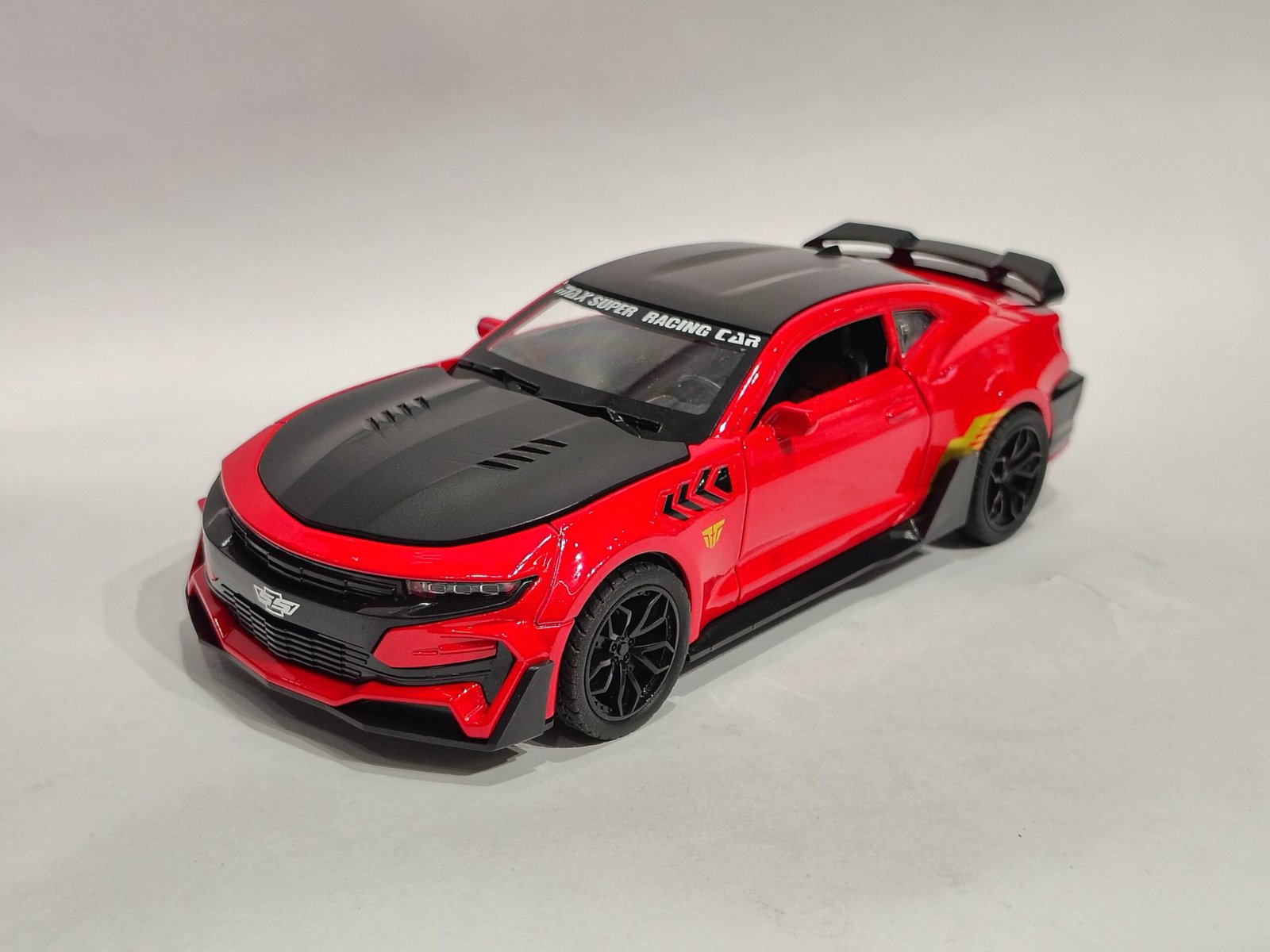 Chevrolet Camaro SS 1:24 - Image 2