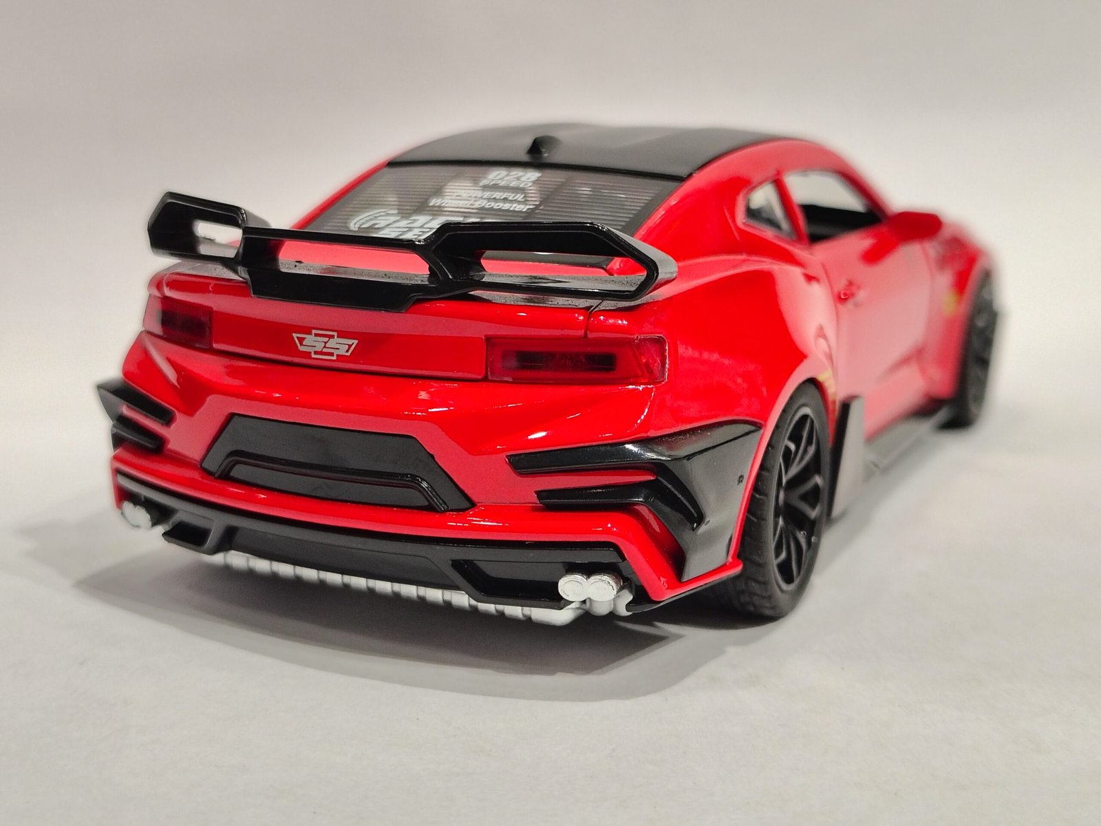 Chevrolet Camaro SS 1:24 - Image 3