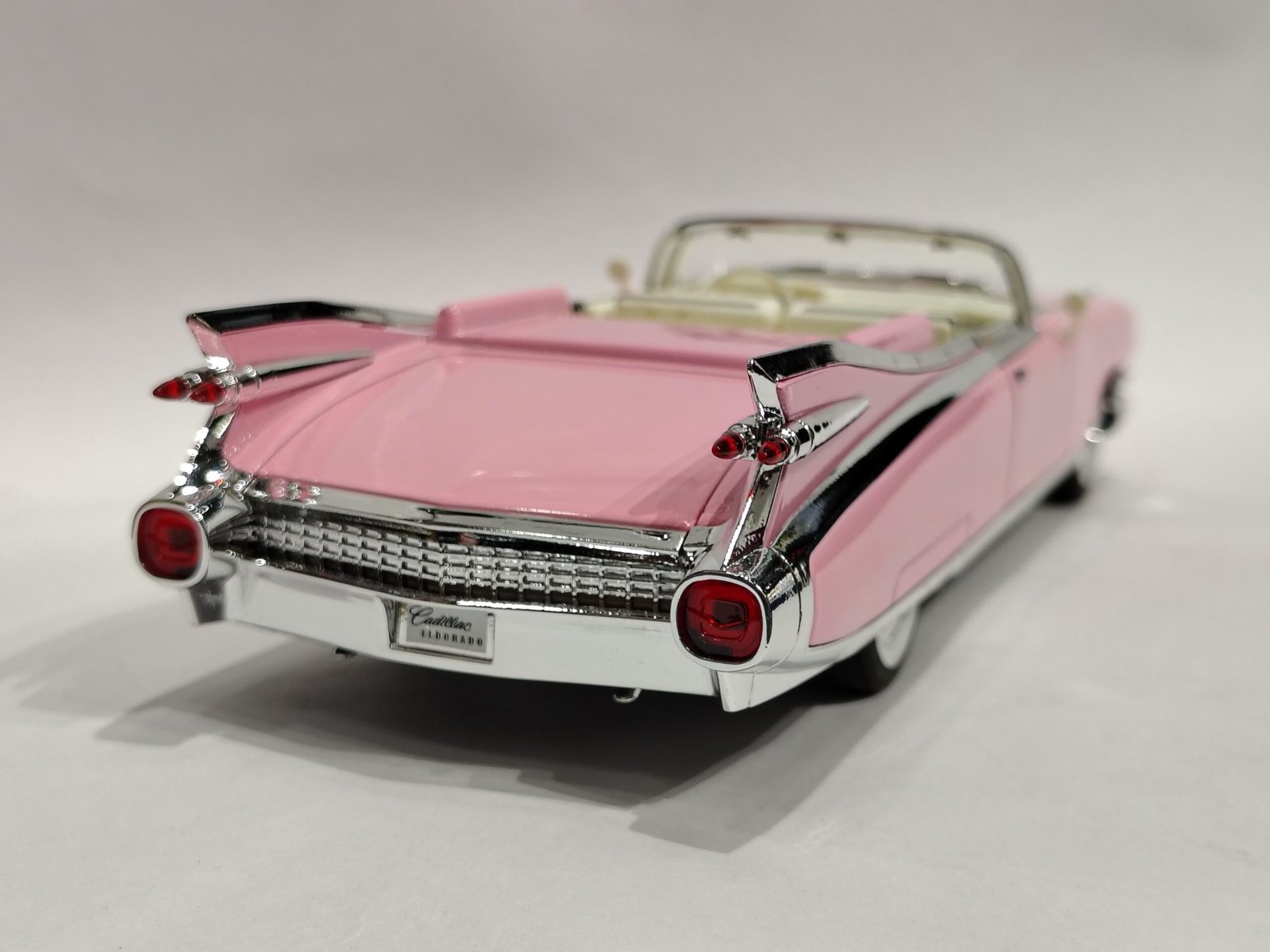 1959 Cadillac Eldorado Biarritz 1:22 - Image 3