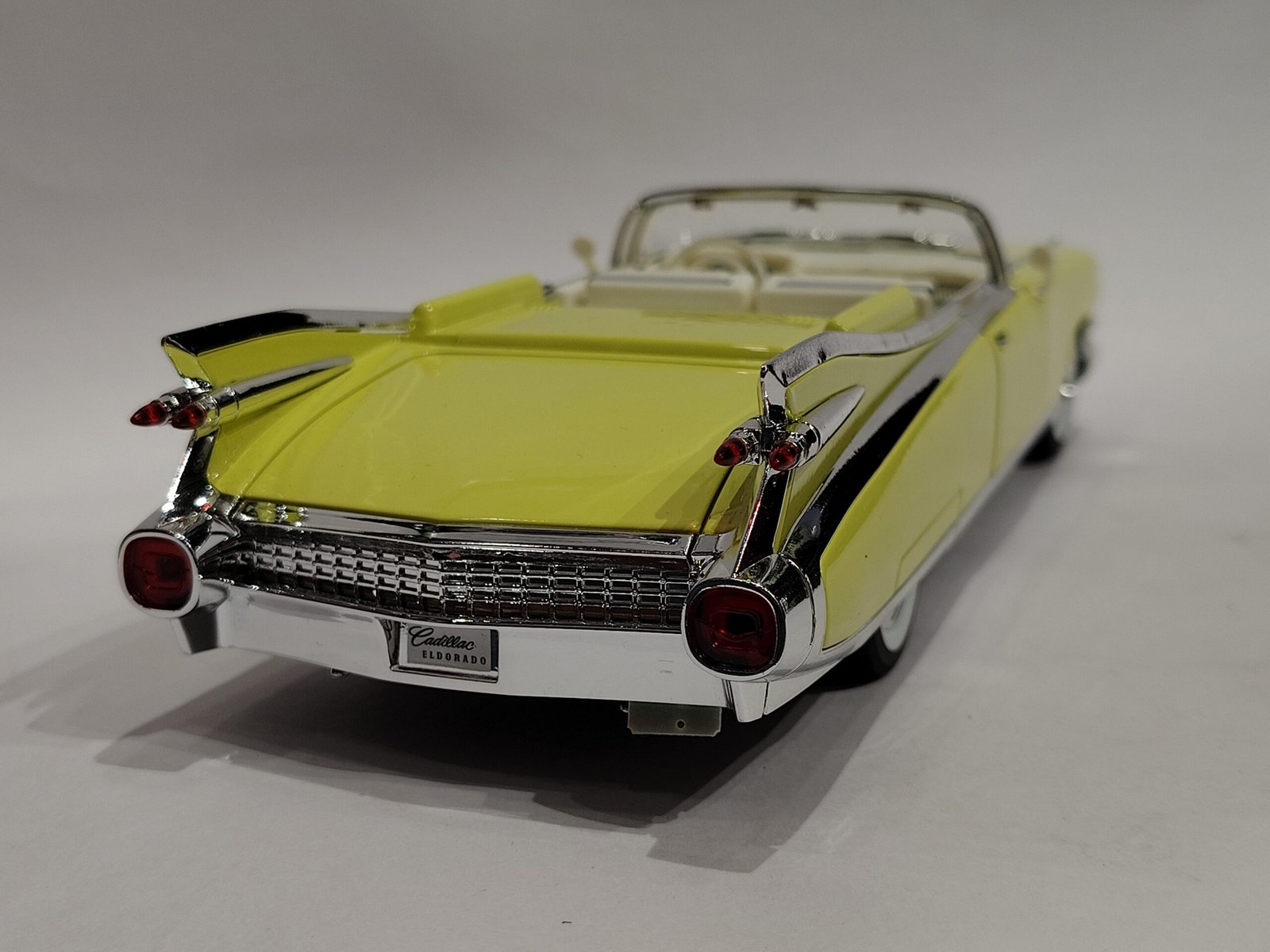1959 Cadillac Eldorado Biarritz 1:22 - Image 3