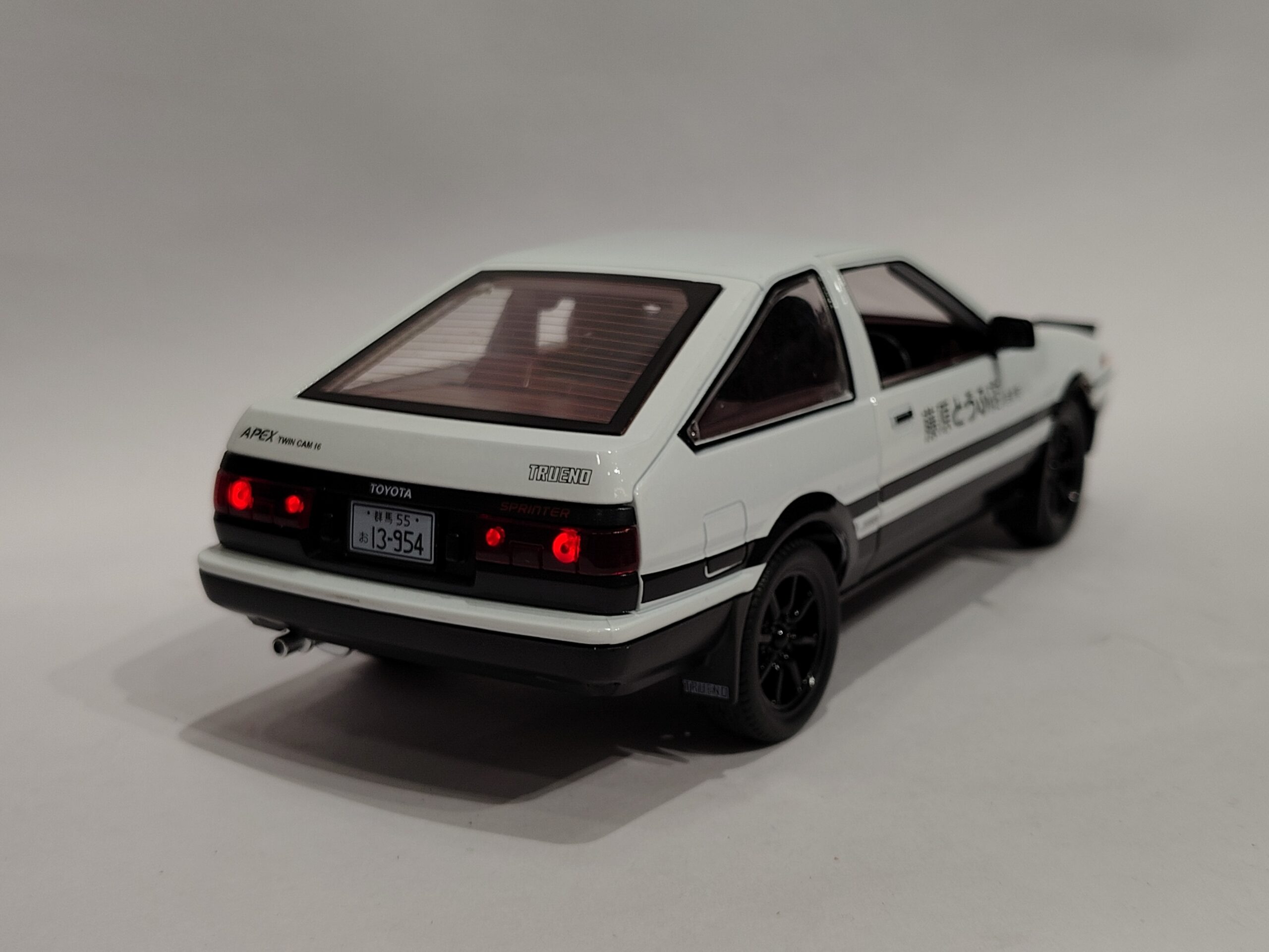 Toyota Sprinter Trueno (AE86) 1:24 - Image 4