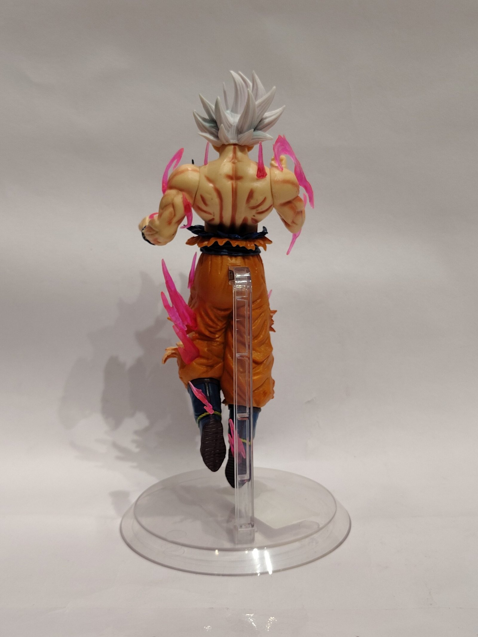 Goku White Hair - Image 4